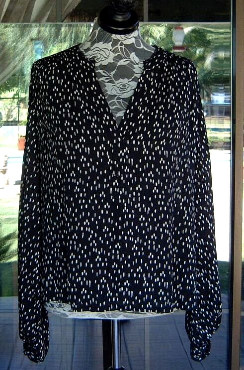 Long Sleeve V-Neck Neckline Plus Size Worthington Tunic Blouse Sz. 3X 62″ Bust