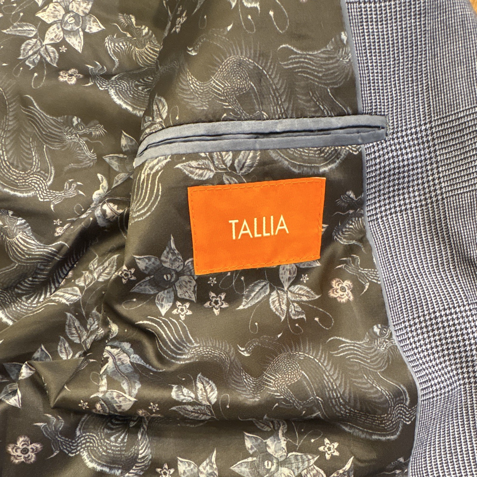 Tallia Men’s Blue Plaid 2-Piece Flat Front Notch Lapel Sizes In Pictures