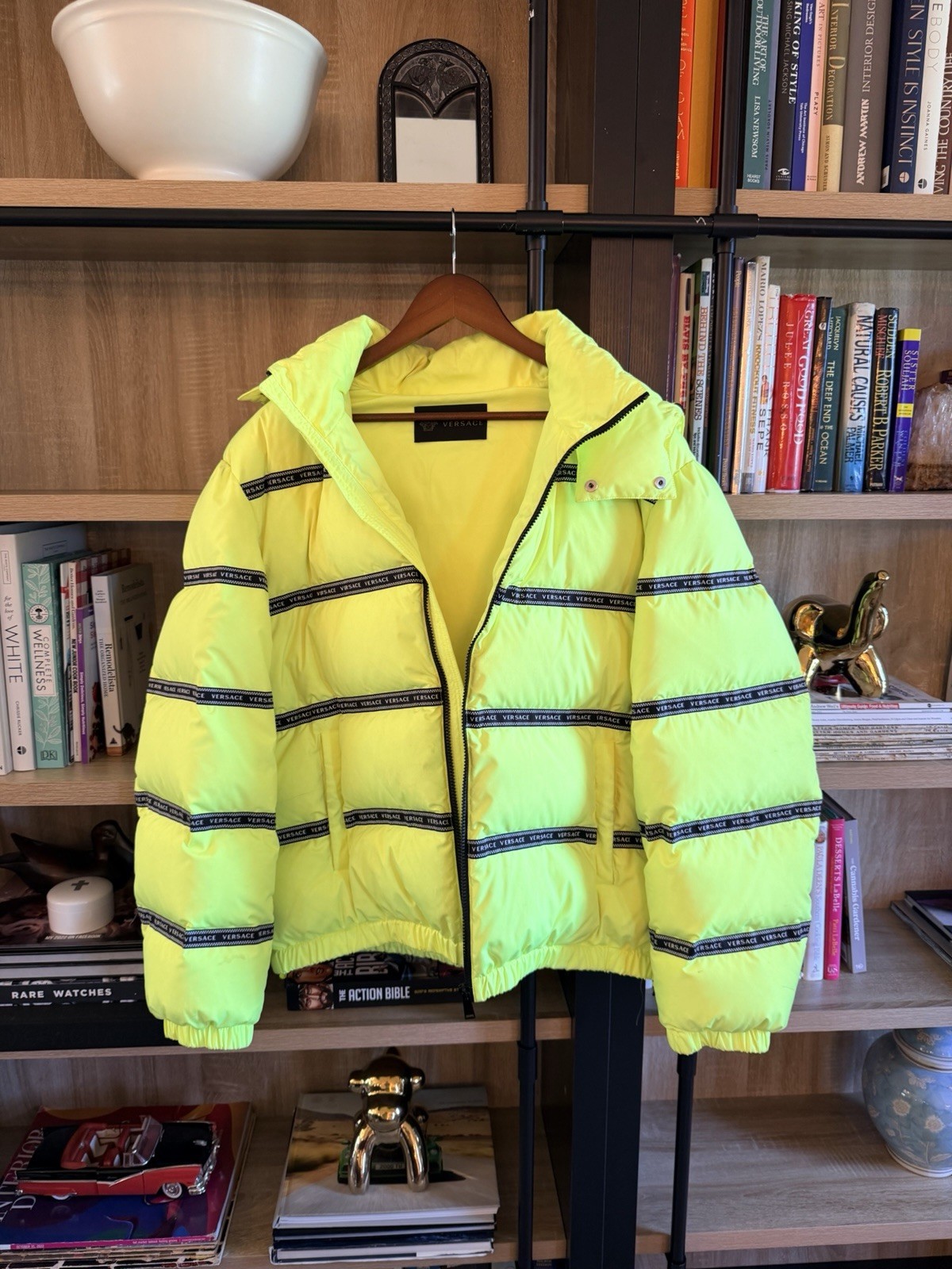 Versace Men’s Yellow Hooded Down Puffer Jacket Full Zip Logo Trim Size 52