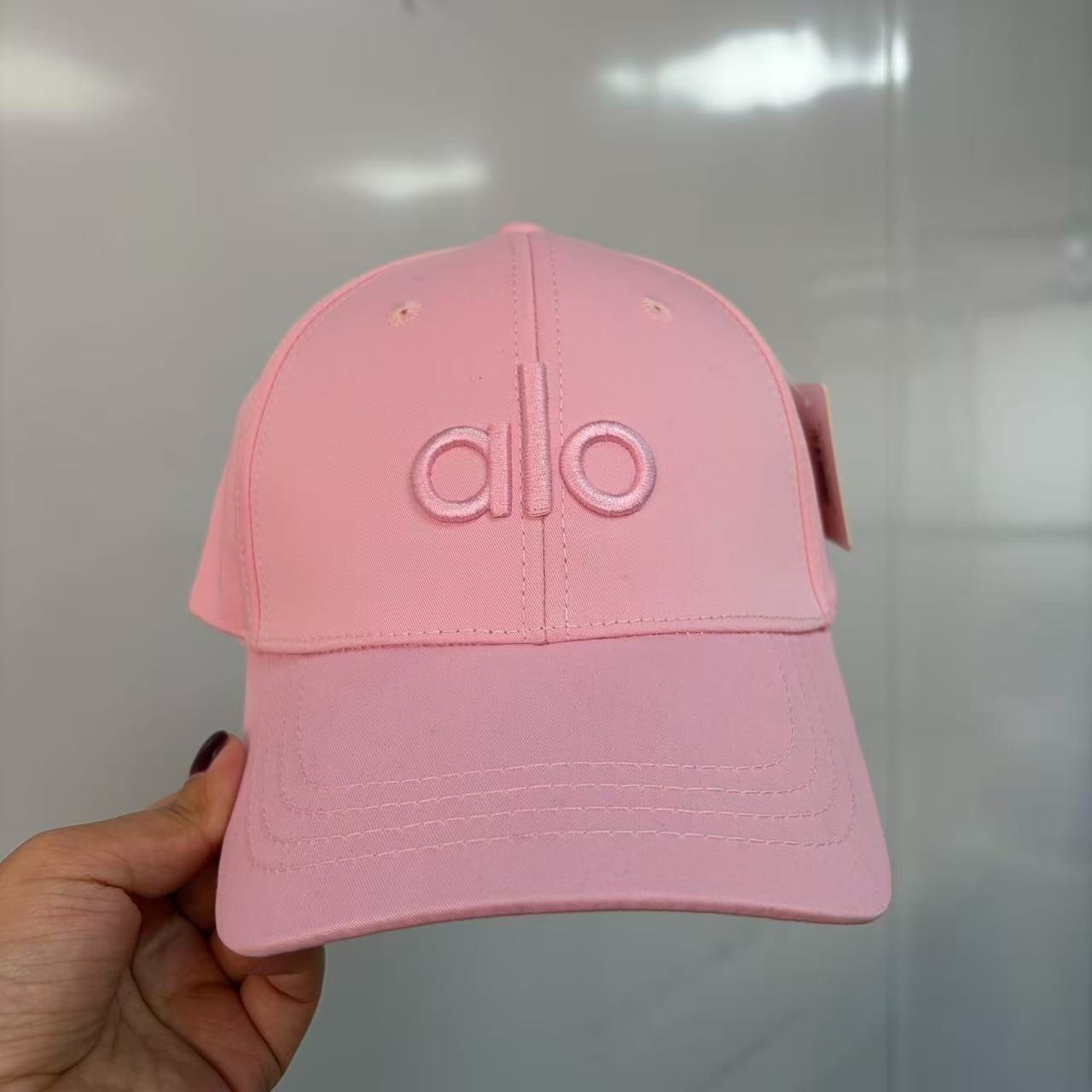 ALO Women’s One Size Logo Accent Hat Solid Casual