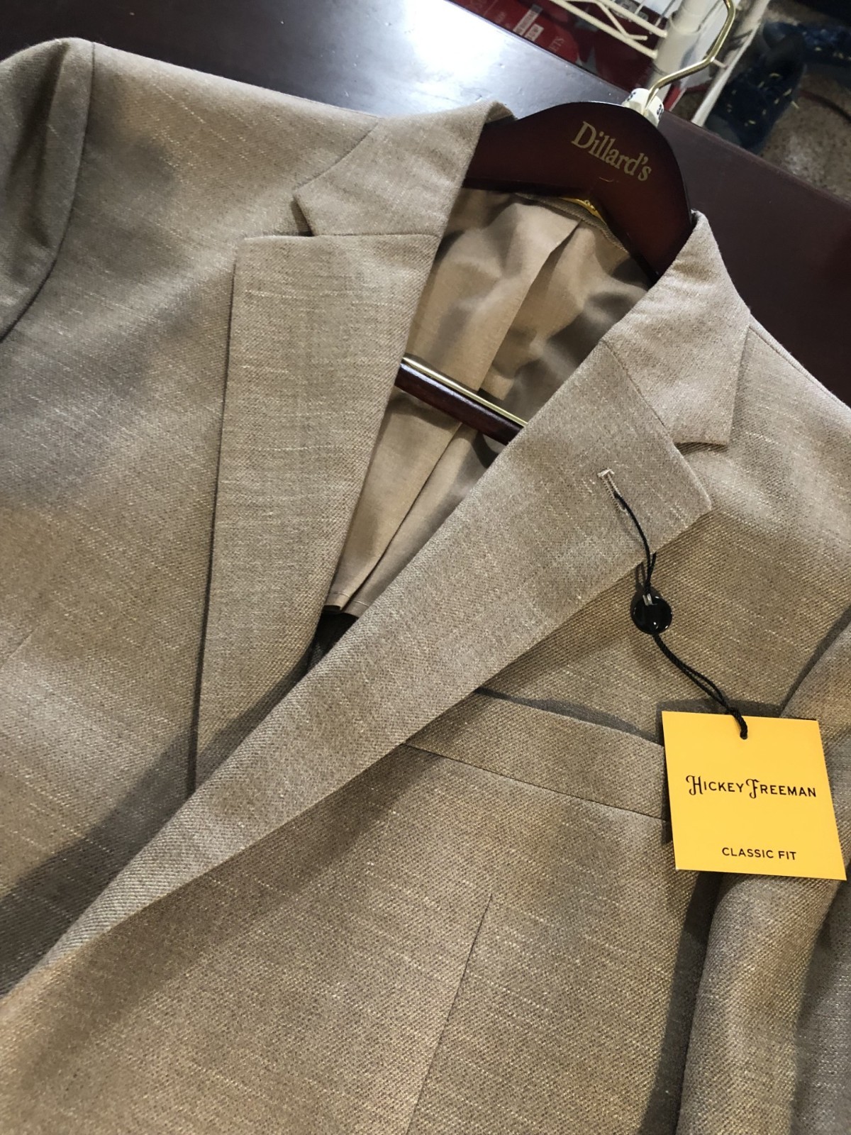 Hickey Freeman Wool Blend Sports Coat Tan Beige Classic Fit SZ 42R $395