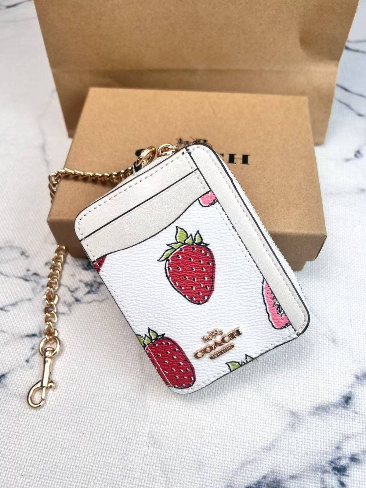NWT Coach CAR32 Zip Card Case With Strawberry Print NWT Chalk Multi With Box