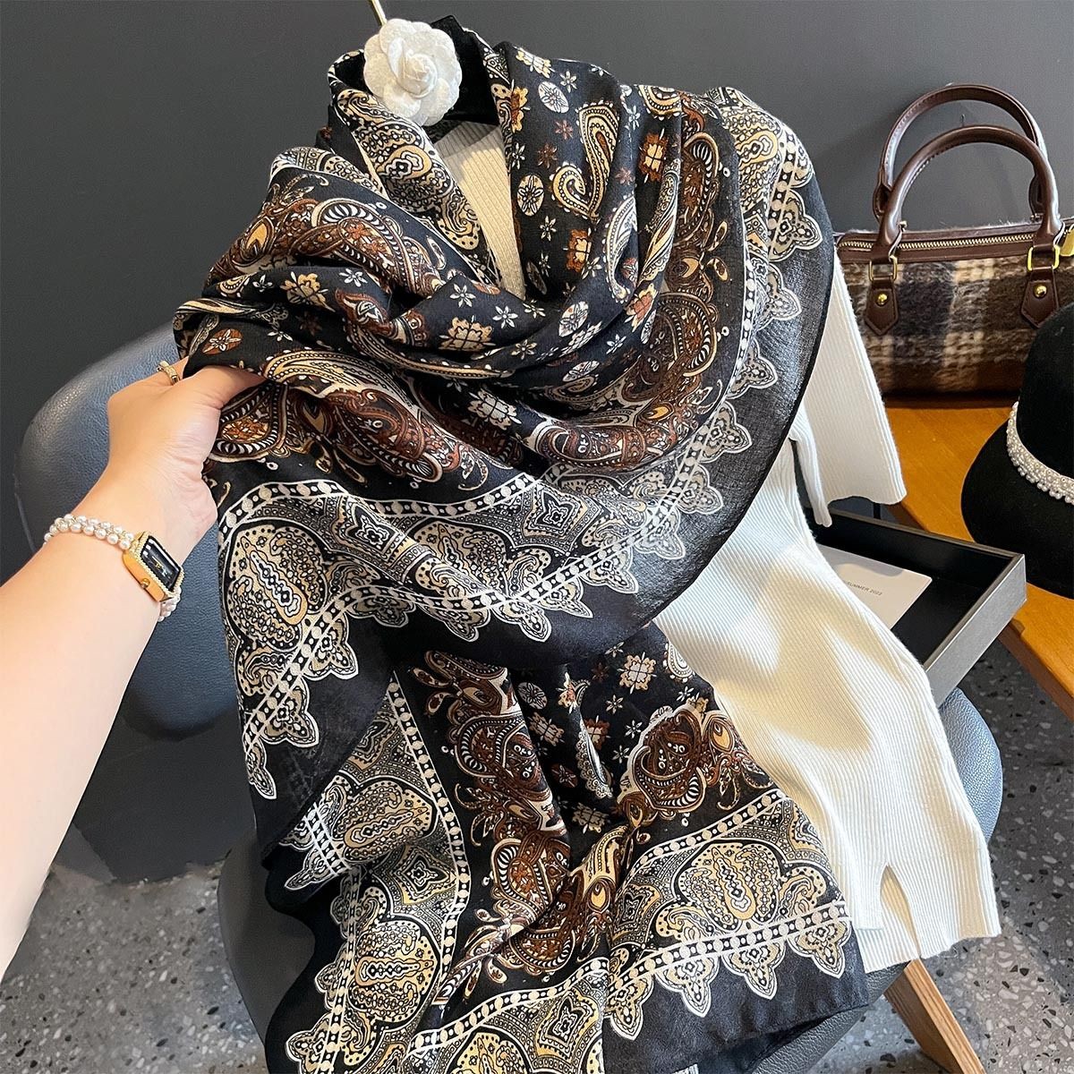 Vintage Print Scarf Shawl Wrap Cotton Linen Lightweight Cover for Travel Sun