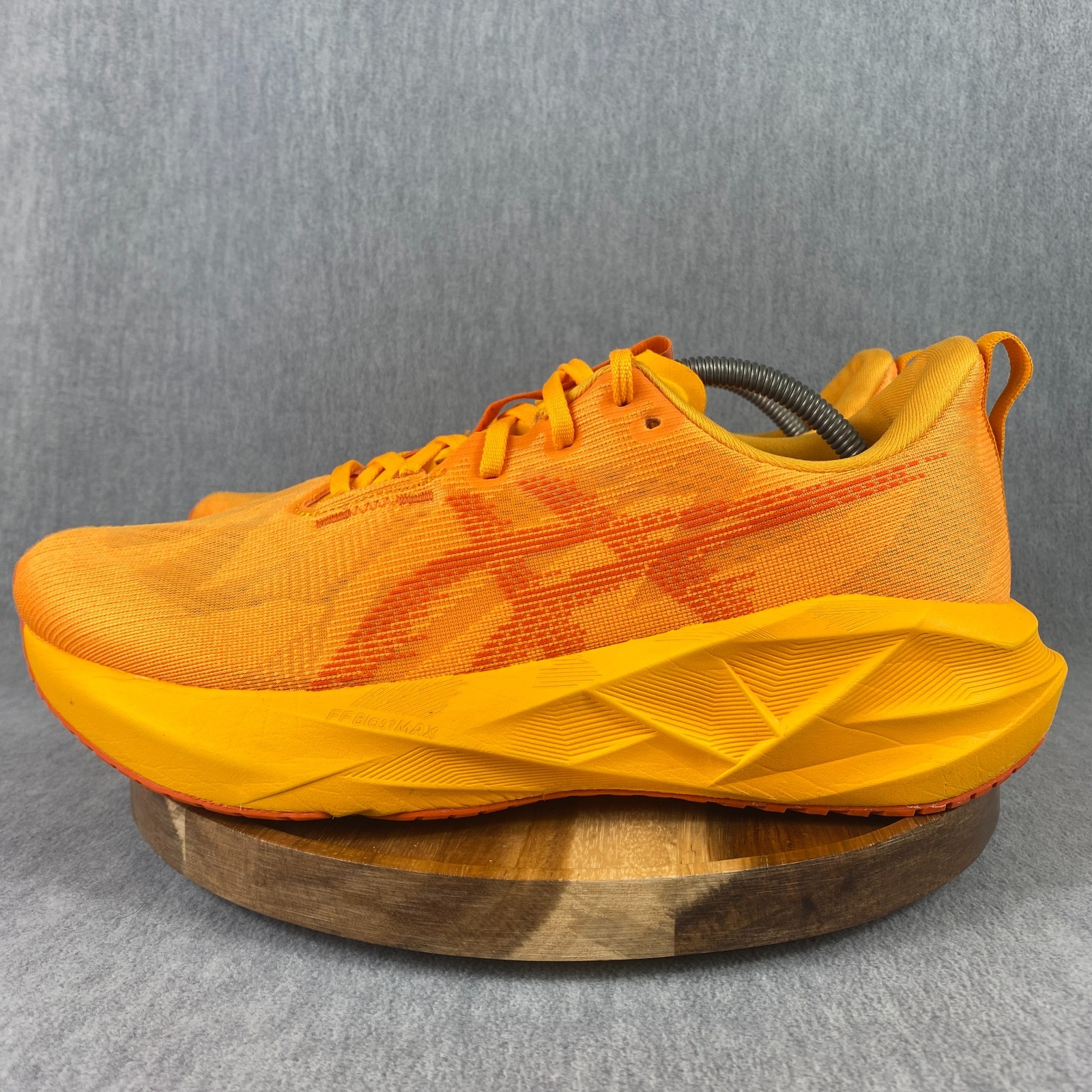 Asics Novablast 5 Shoes Mens Size 11 Orange Sneakers Running Athletic Yamabuki