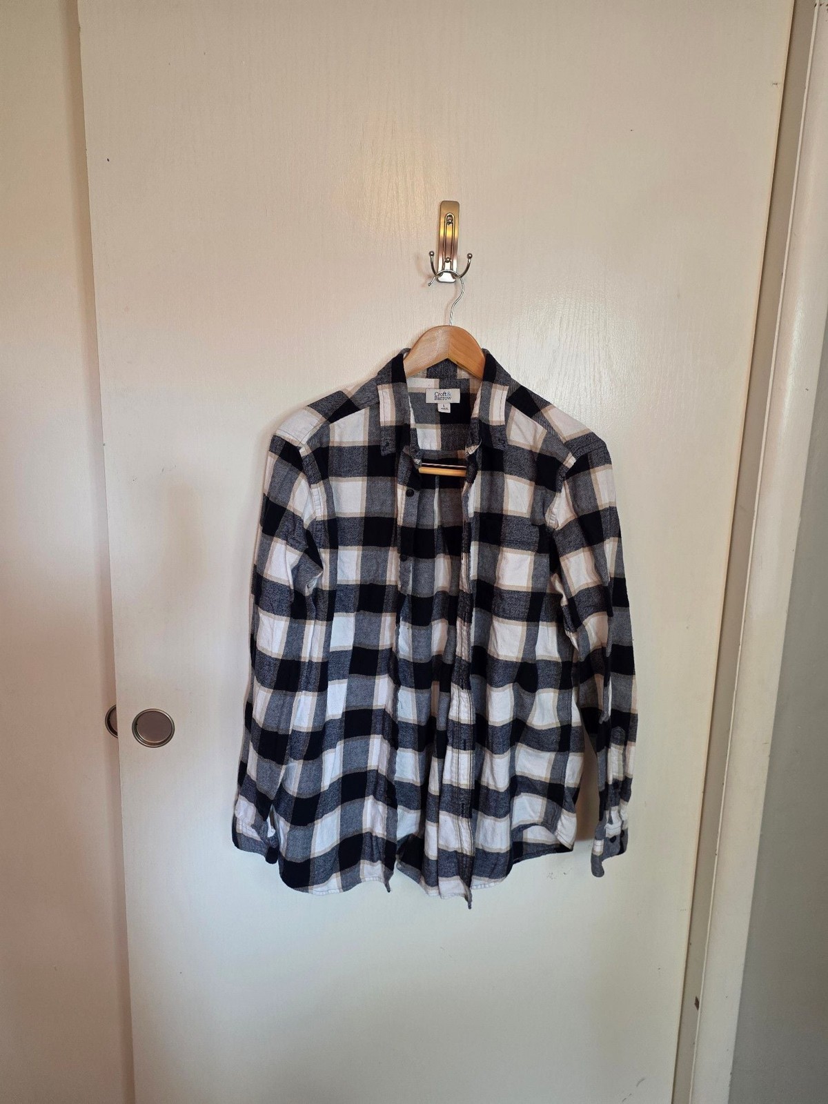 Croft & Barrow Women’s Long Sleeve Button-Up Plaid Flannel Shirt