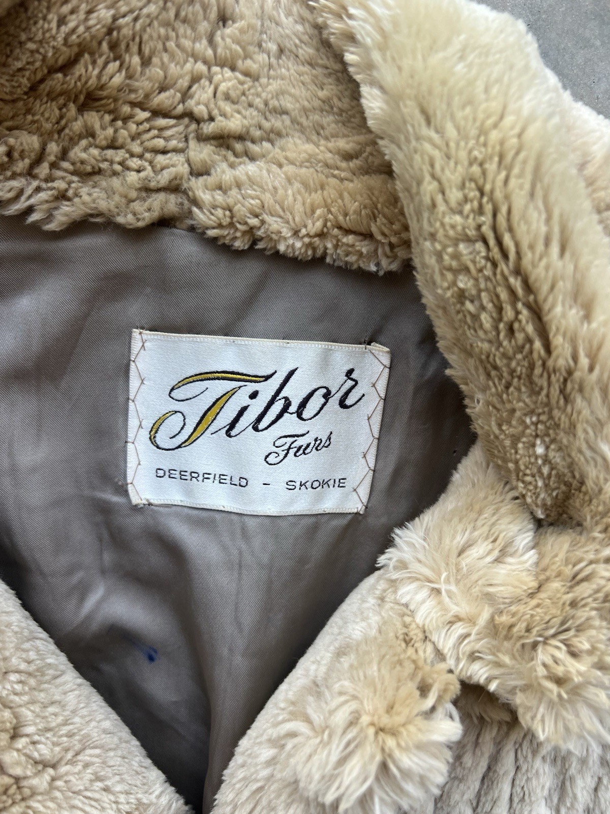Vintage Tibor Furs beige fur coat Women’s Medium Good Condition