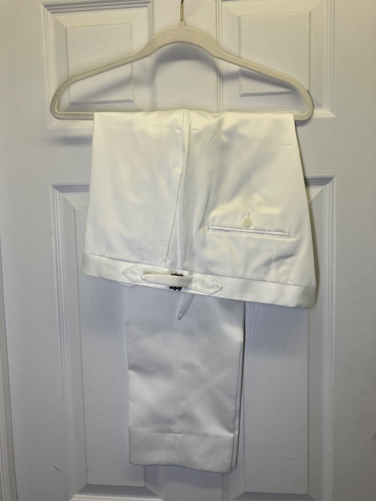 New Men’s White Satin Tuxedo Suit w. Vest