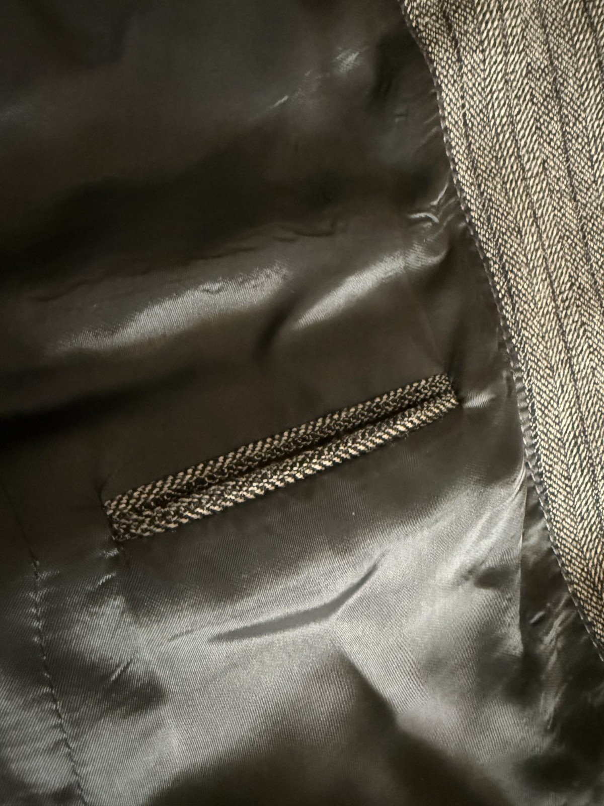 john varvatos hand made italian suit 40, 42