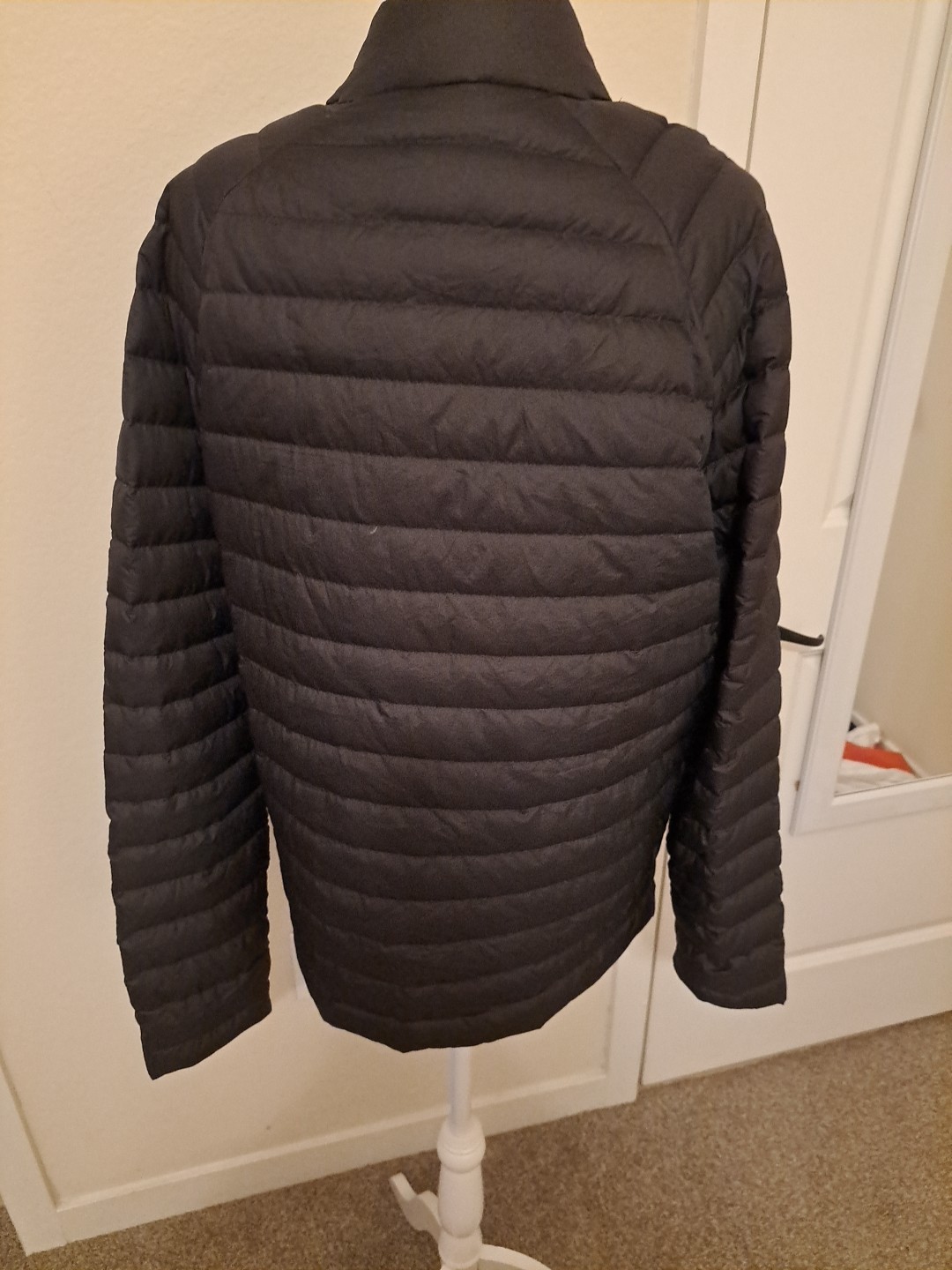 Lululemon Mens Snap Down Jacket Onyx Sz L EUC Returns Accepted