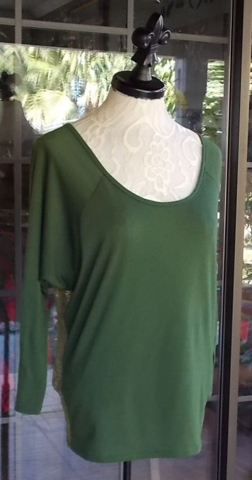 Crochet Skulls Back 3/4 Sleeve Green Knit Shirt Sz. M 40″ Bust