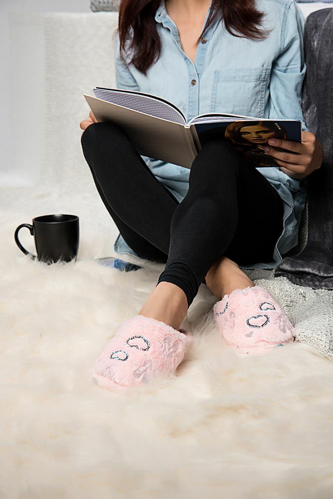 Women Fashion Plush Cozy Soft Warm Slippers Heart Pattern Indoor Bedroom Shoes