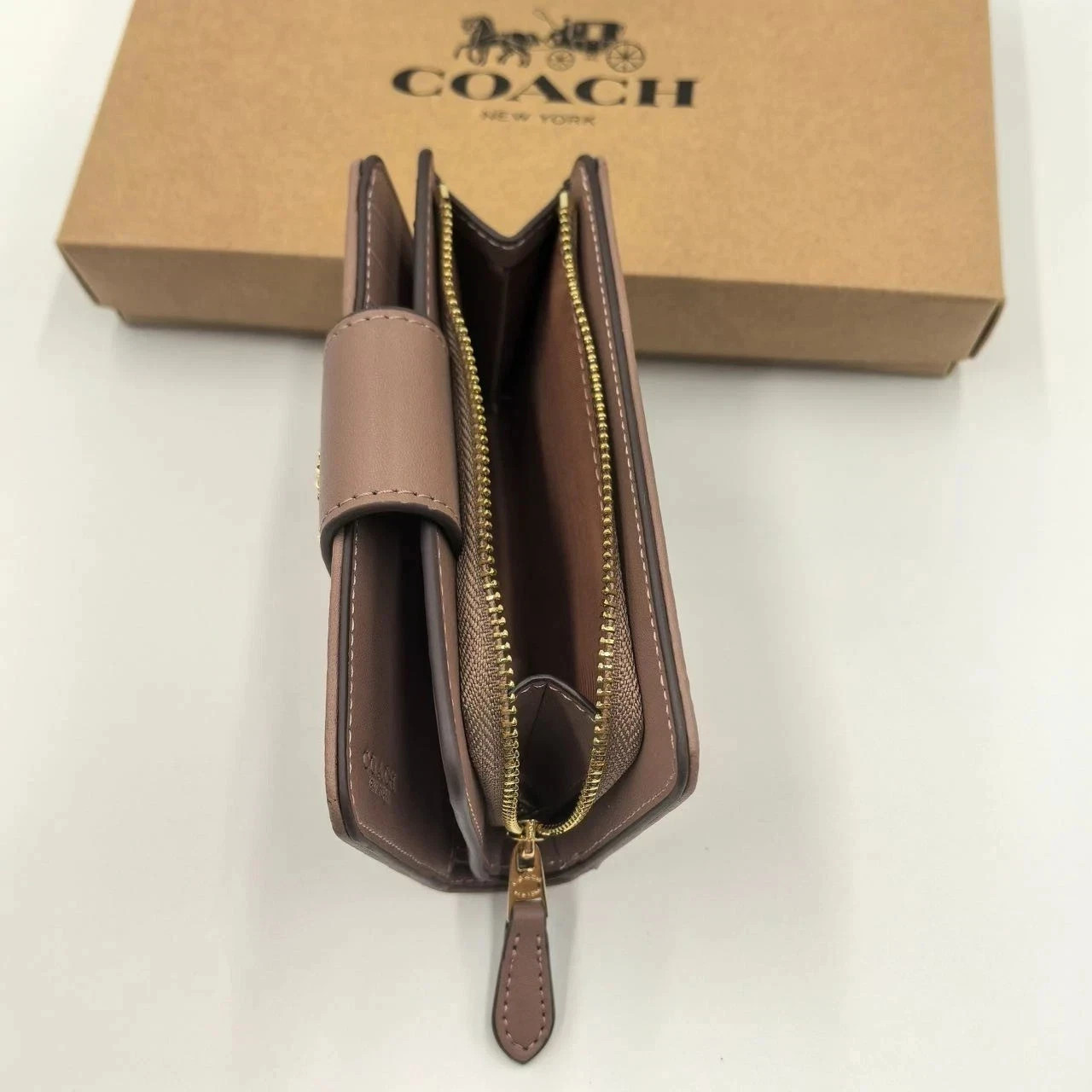 COACH CEC32 Medium Corner Zip Wallet Signature Jacquard w Floral Embroidery