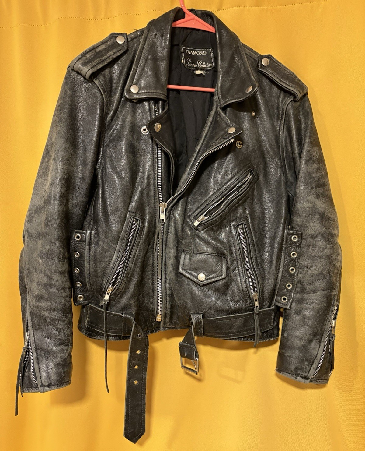 Genuine Leather Black Biker Jacket Size S/M w Belt & side lacing detail Diamond