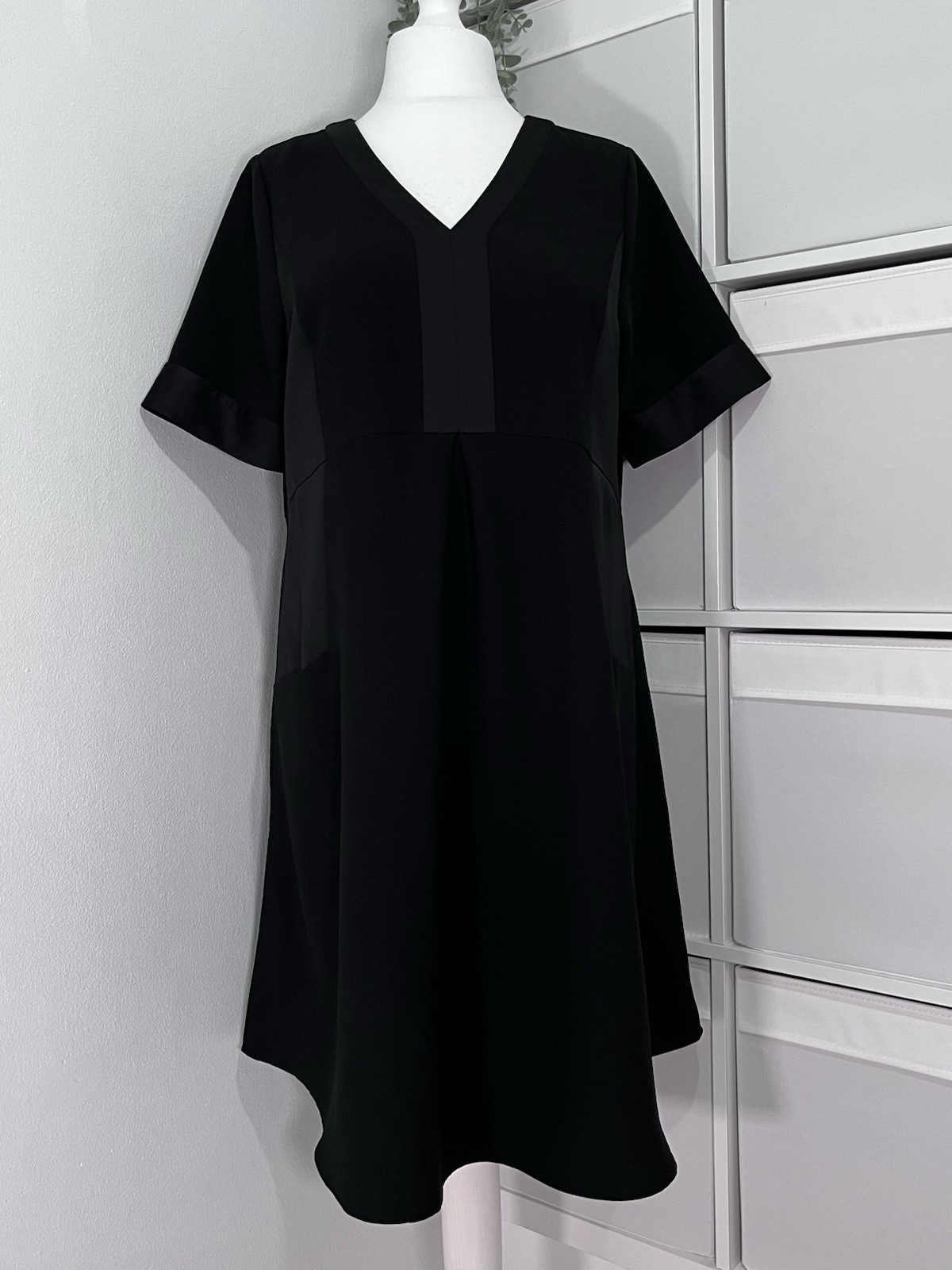 Studio Eight Black Tunic Dress Size 16 Formal Business Occasion Capsule LBD