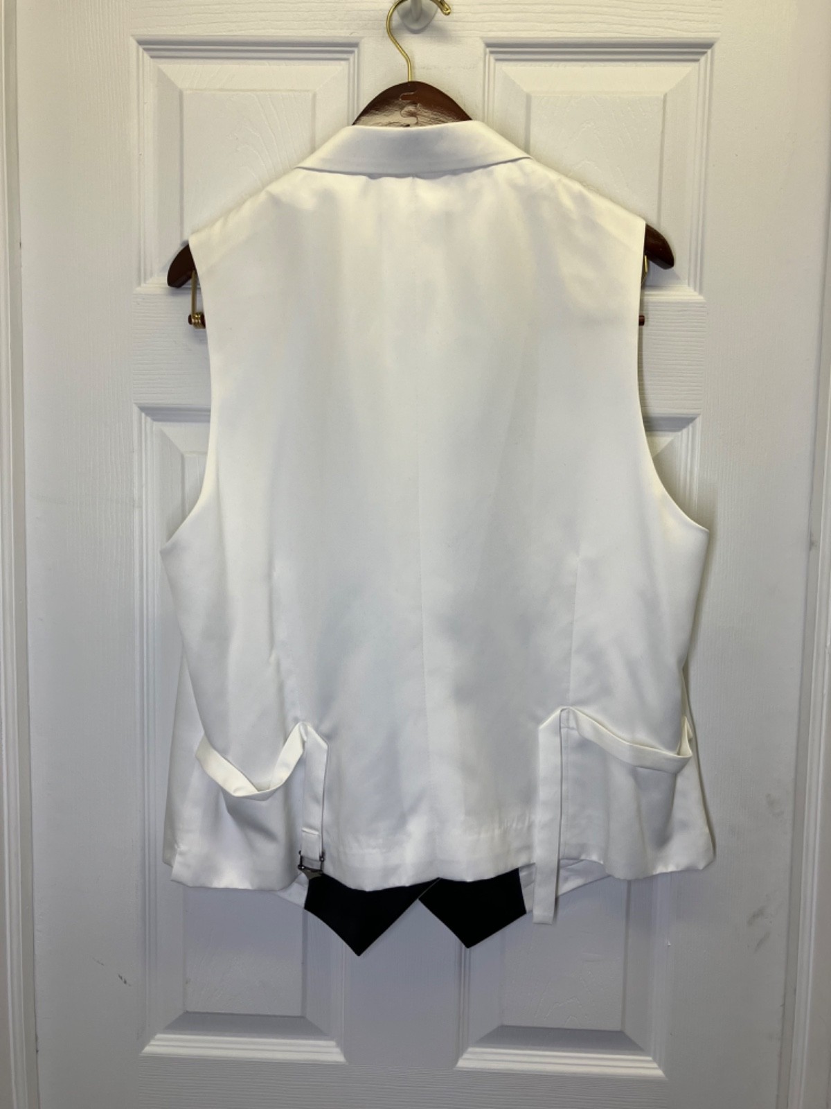 New Men’s White Satin Tuxedo Suit w. Vest