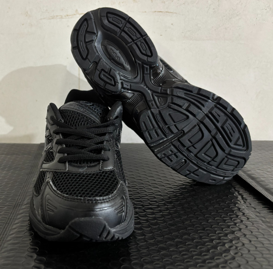 ASICS Gel 1130 Men’s Shoe Lifestyle Black Sneaker US 8.5 No Box
