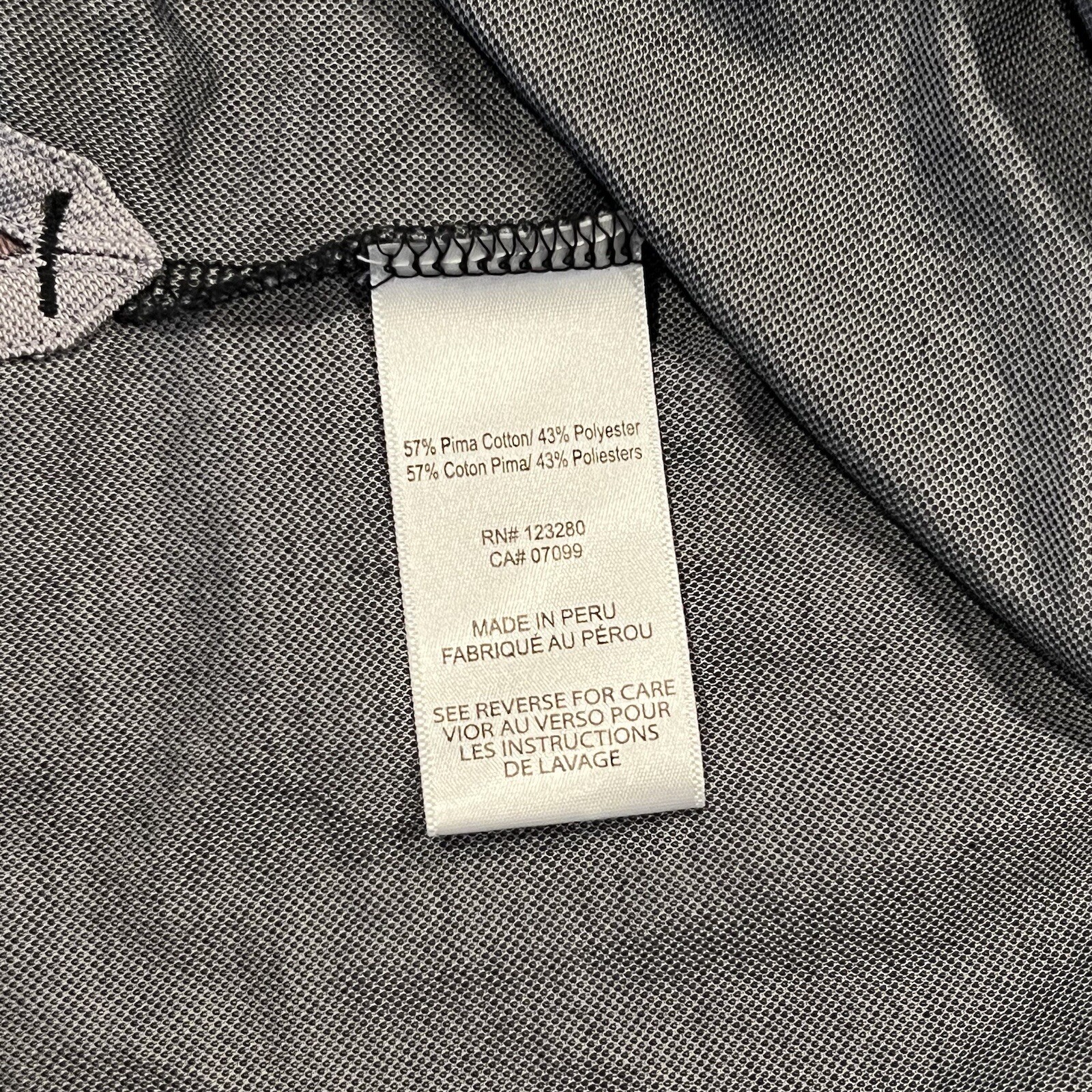 Travis Mathew Men’s Four Button Gray Short Sleeve Golf Polo Shirt Logo Size XL