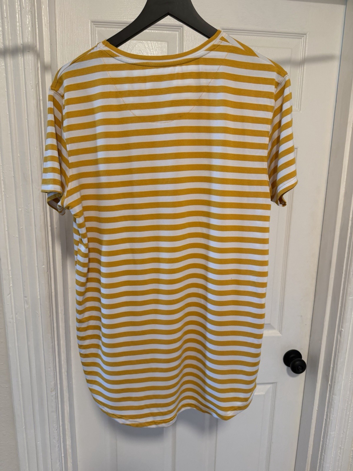 Good For Nothing Men’s Yellow/White Striped Tee Embroidered Butterfly M