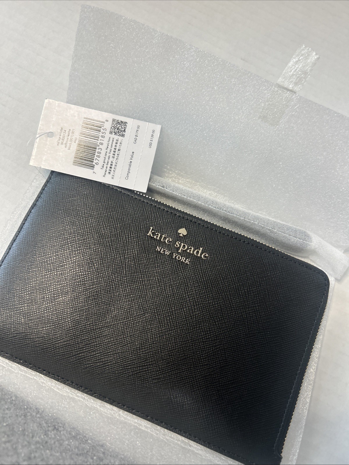 NWT Kate Spade staci medium l-zip saffiano leather wristlet Black