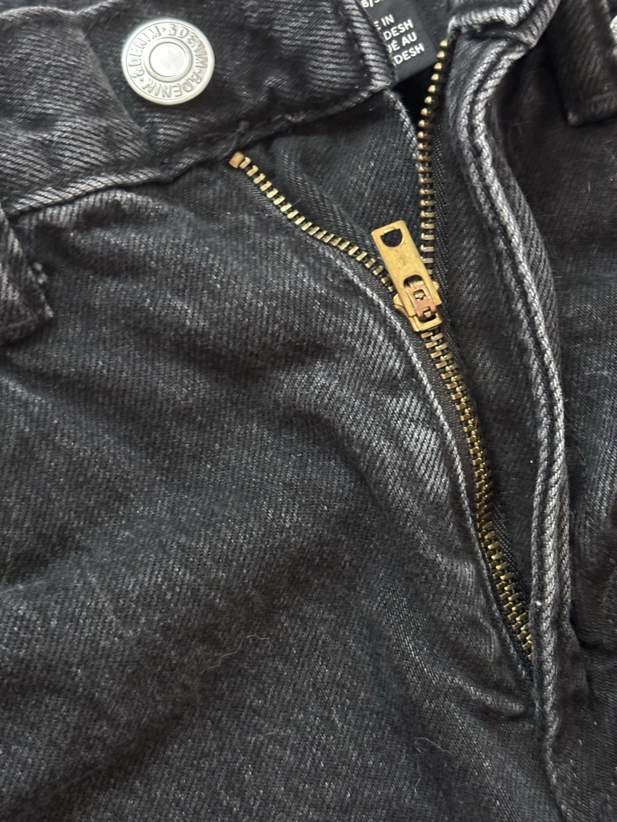 H&M Loose Fit Black Cotton Denim Jeans Dark Wash 5-Pocket Zip Button