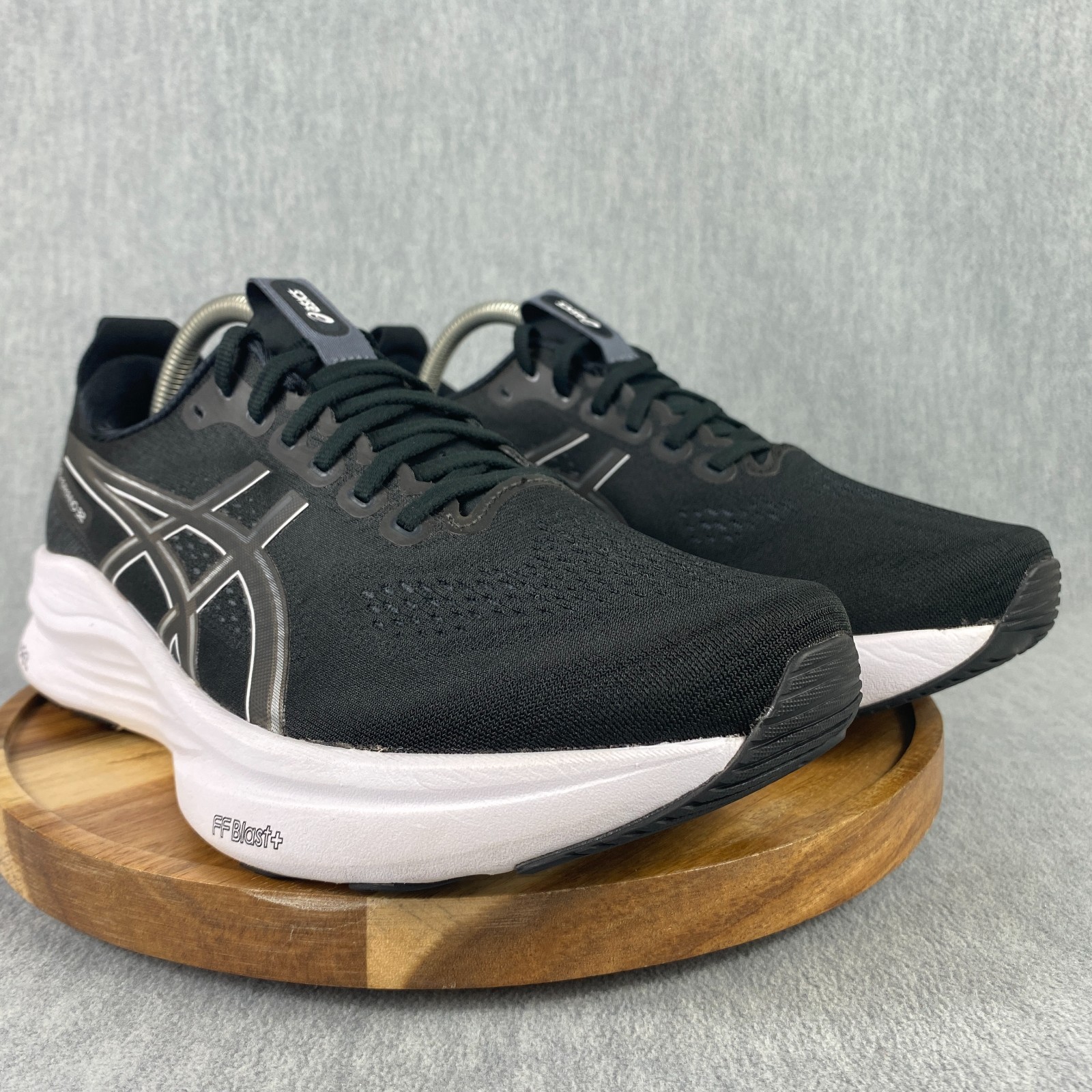 Asics Gel-Kayano 32 Shoes Mens Size 9 Extra Wide Black Sneakers Running Athletic
