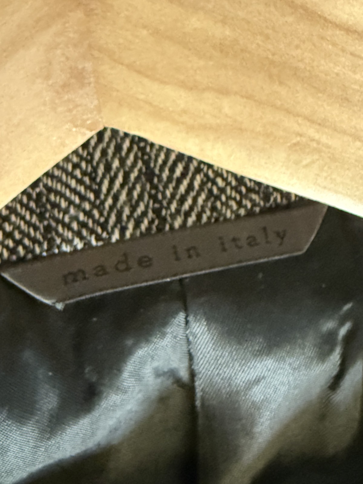 john varvatos hand made italian suit 40, 42