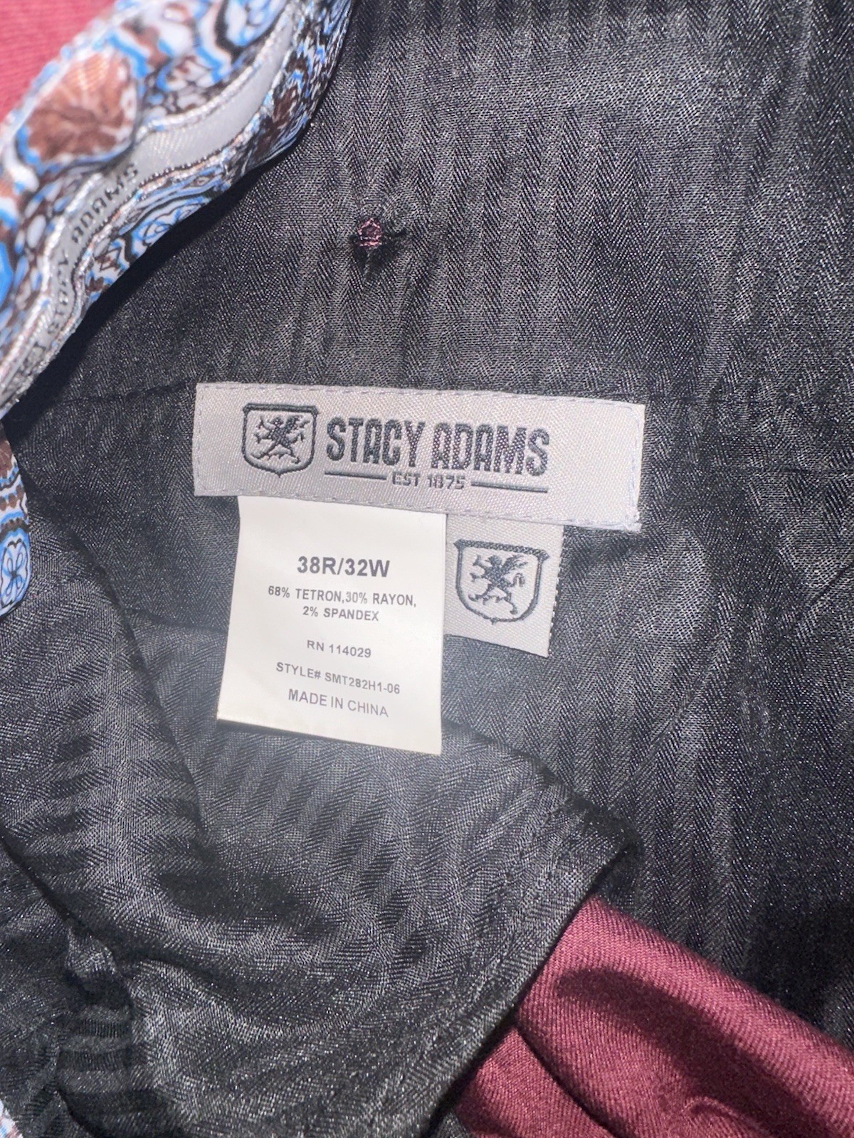 Men’s Burgundy Suit 38R Slim Fit 3 Piece Prom Wedding Formal $395 Retail