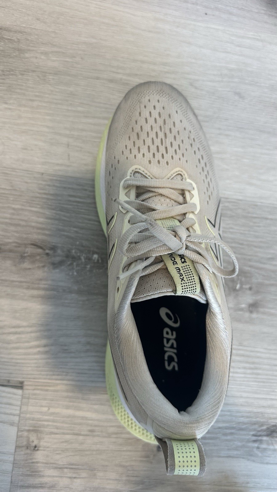 ASICS men’s Glideride Sole Beige/Green. Has tons of life left.