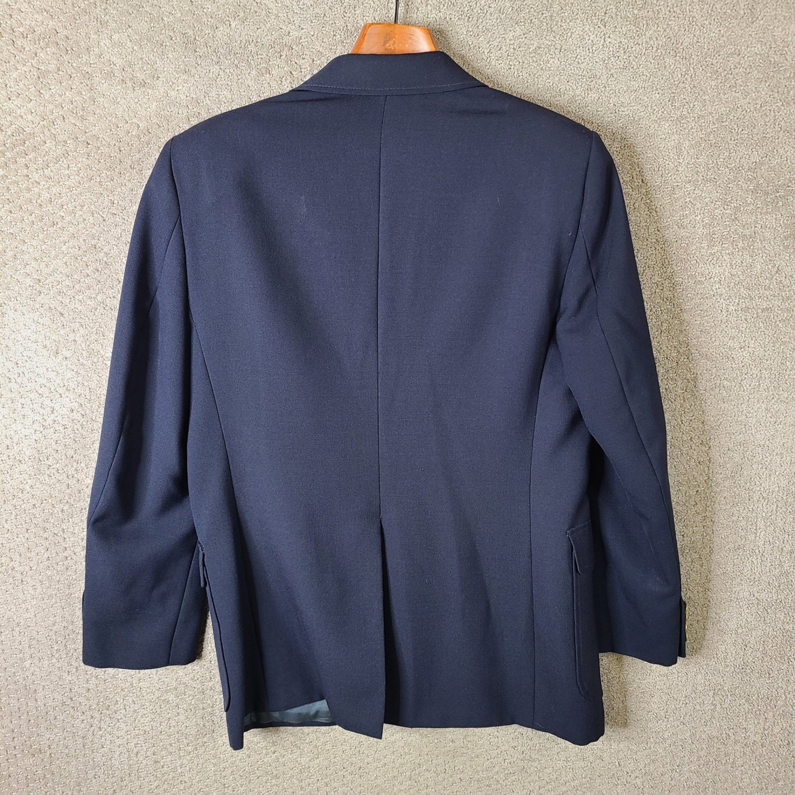 Haggar Imperial Jacket Mens 40R Navy Blue Sport Coat Gold Crest Buttons USA