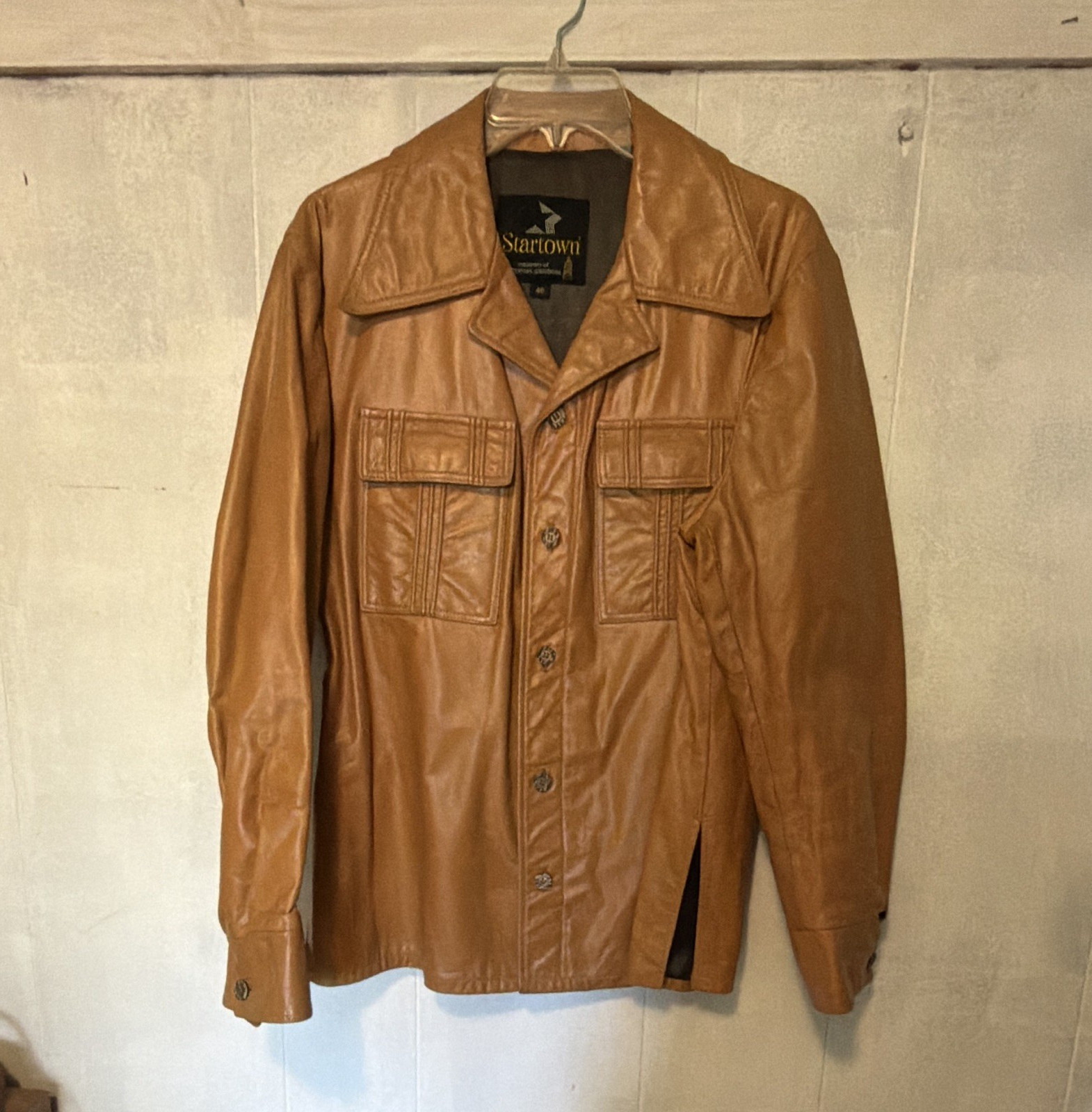 Startown Men’s Brown Leather Jacket Button Closure Spread Collar Pockets 40
