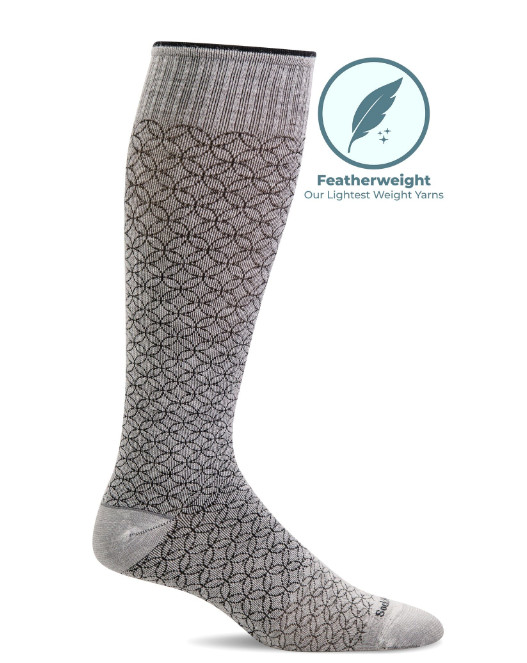 Sockwell Women’s Featherweight Fancy Graduated Compression Socks S-M 3 PK.