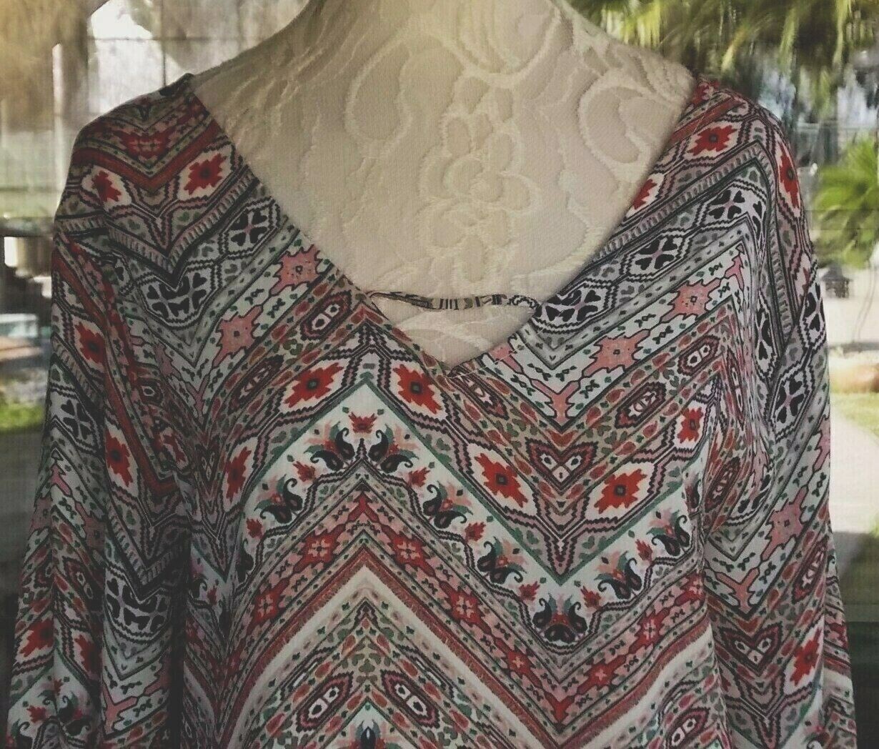 3/4 Sleeve Criss Cross Southwest Print Torrid Tunic Blouse Sz. 1 45″ Bust