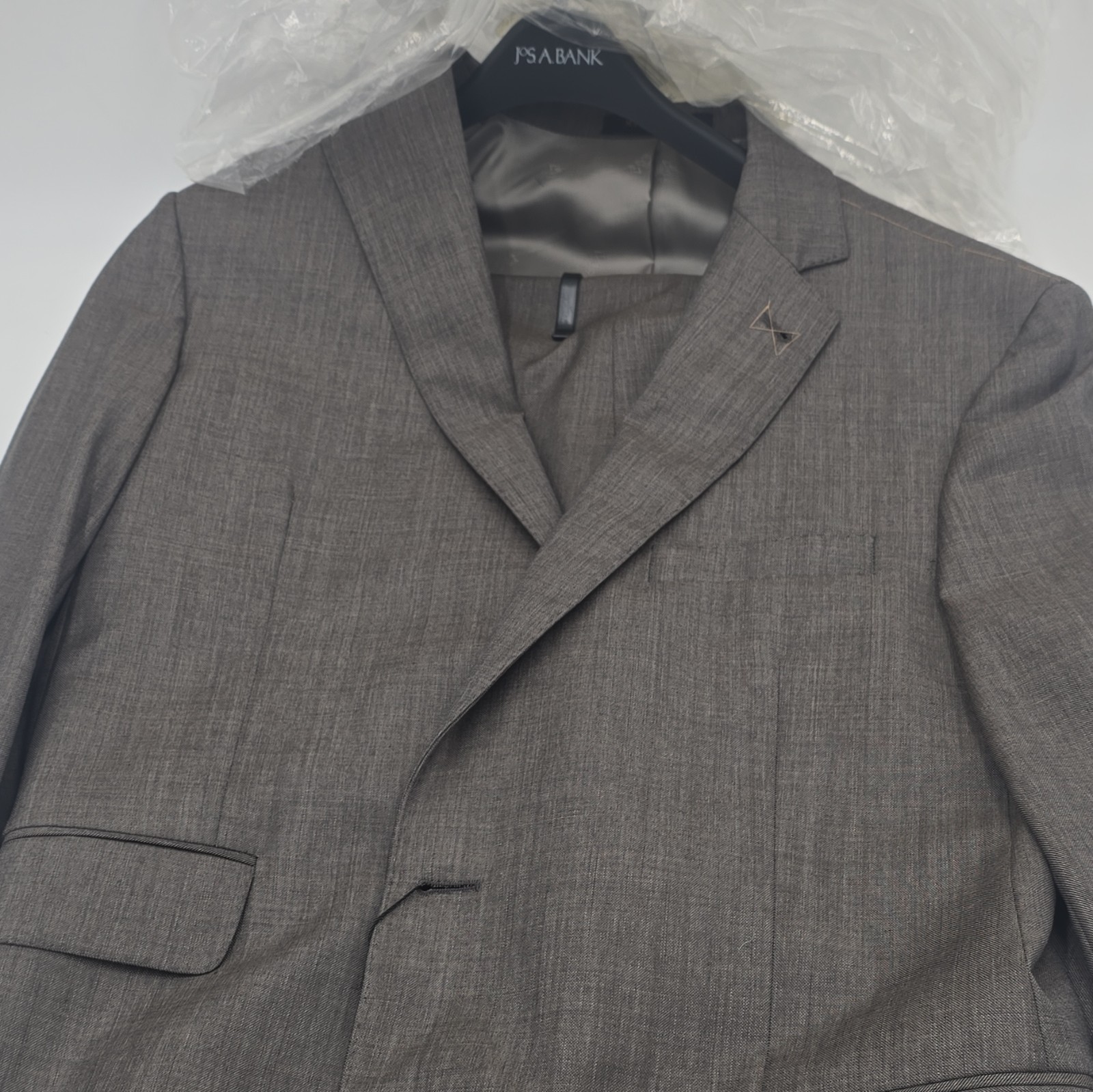Jos. A. Bank Reserve Gray Worsted Wool 2-Piece Suit Tailored 44R 38W