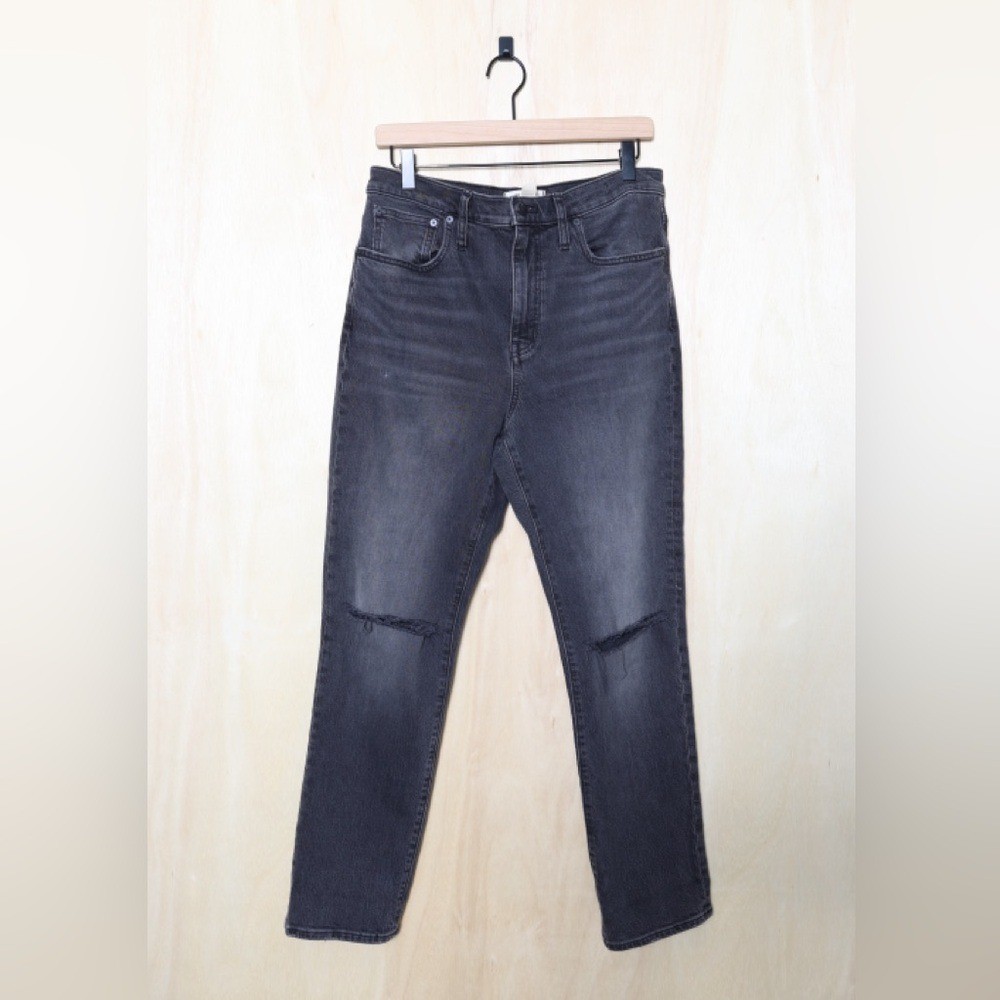 Madewell The High-Rise Slim Boyjean in Caton Wash: Ripped-Knee Edition Size 28