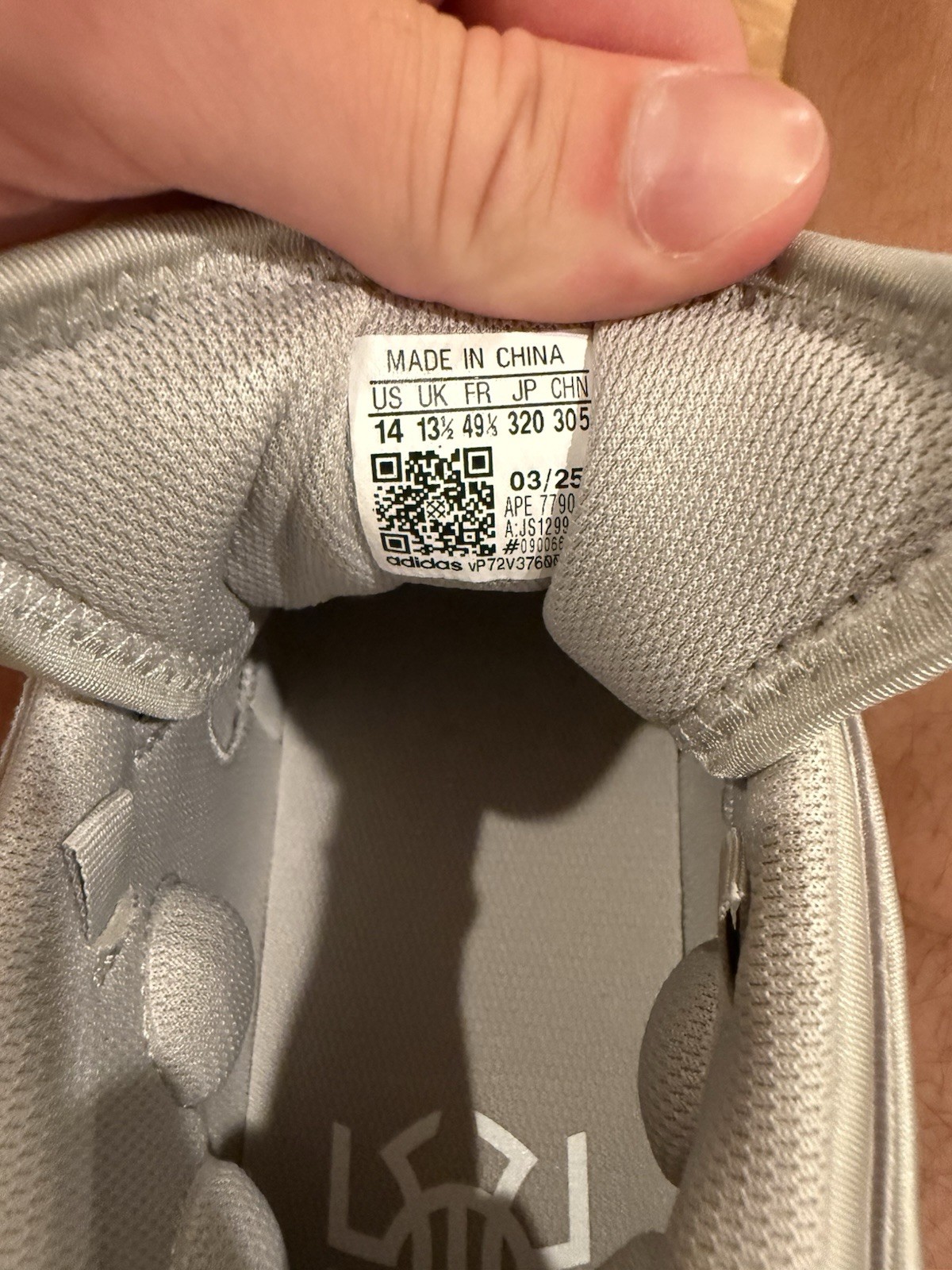 Adidas D.o.n. Issue 7 Size 14