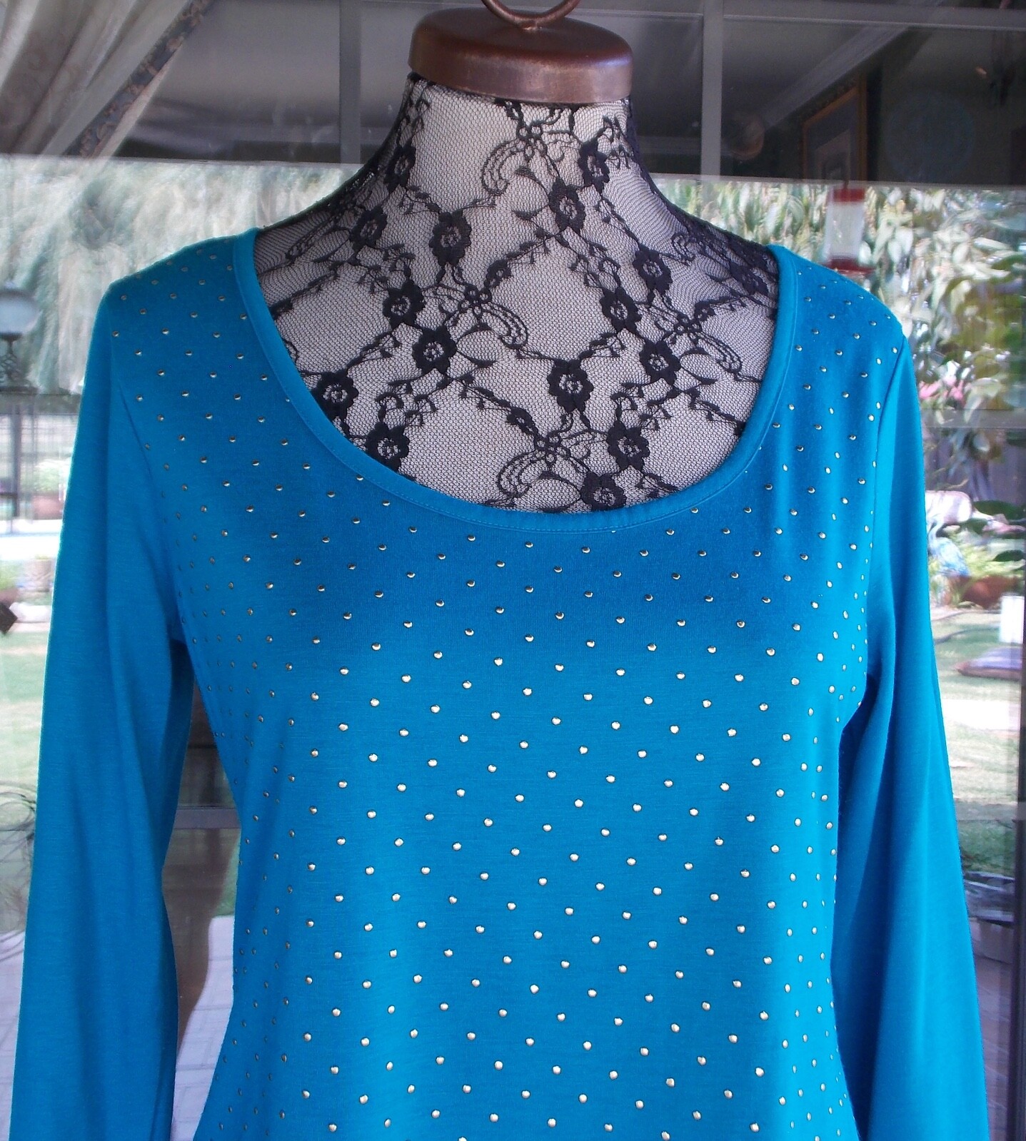 3/4 Sleeve Teal Front Embellished Sophia Vergara Knit Shirt Sz. L 40″ Bust