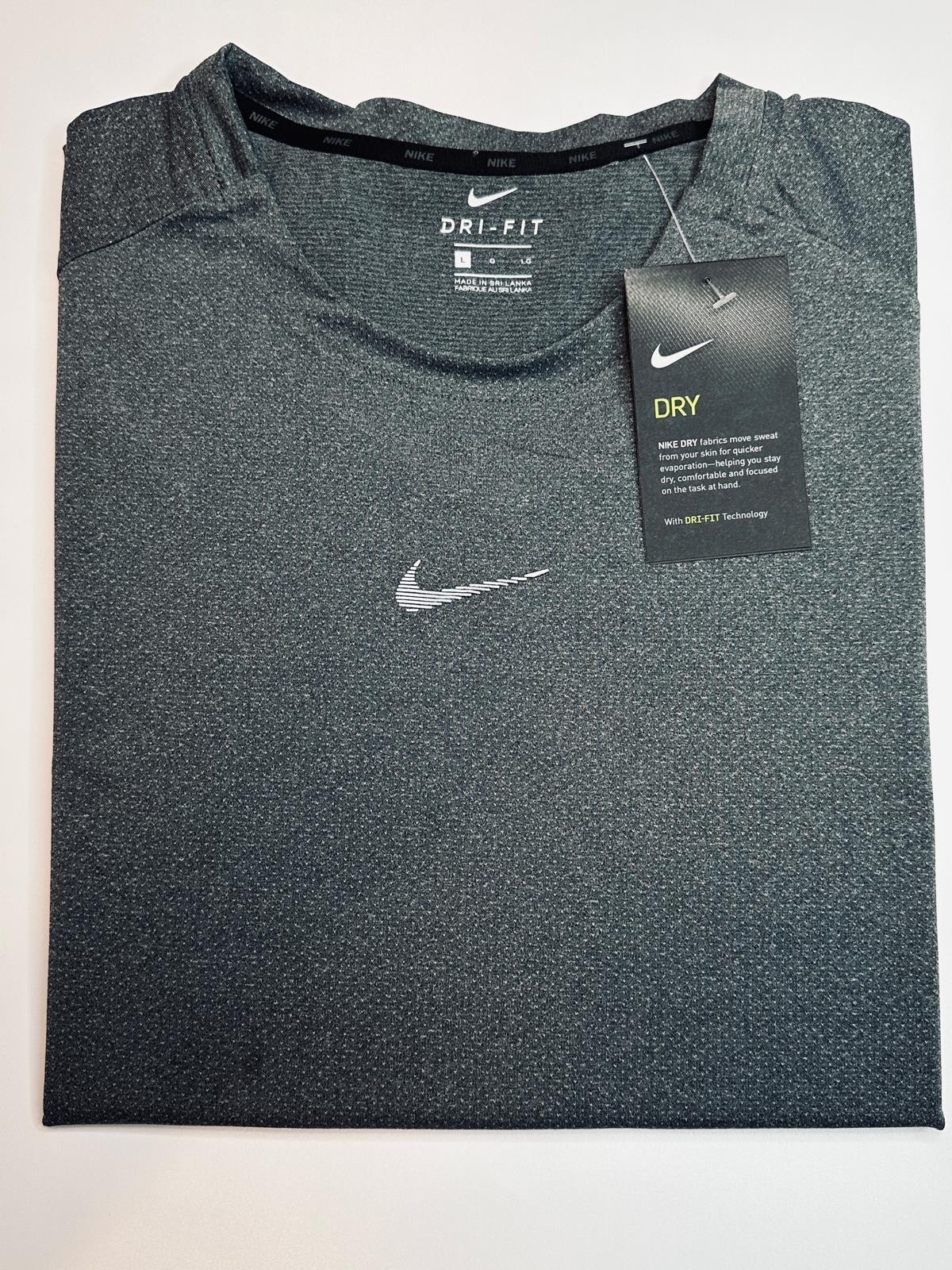 Nike Dri-Fit T-Shirt Athletic for Men Crew Neck Short Sleeve Work out Tee
