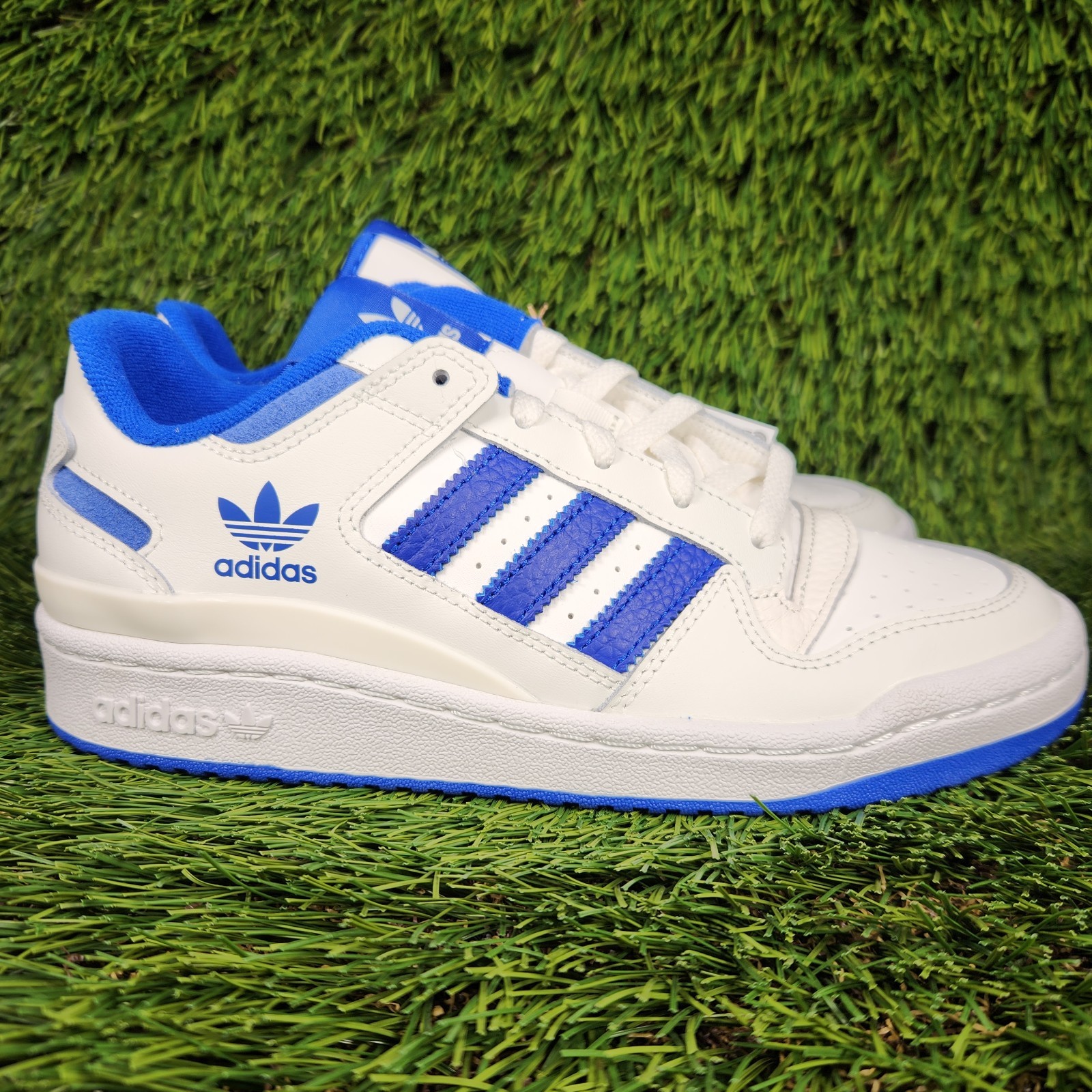 Adidas Forum Low CL Mens 8.5, Womens 9.5 White Royal Blue Sneaker IH7829 Classic
