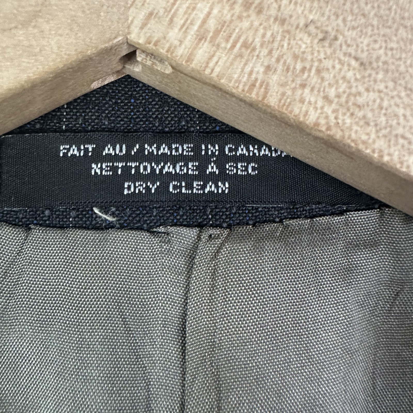 VTG Double Breasted Suit Mens 42R Gray Pinstripe Wool Pants 30×32 Canvased Retro