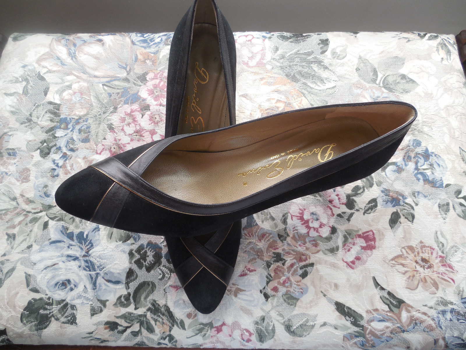 DAVID EVINS Vintage Women’s Shoes made in ITALY Black Suede heels-slim-2″ 9AA.