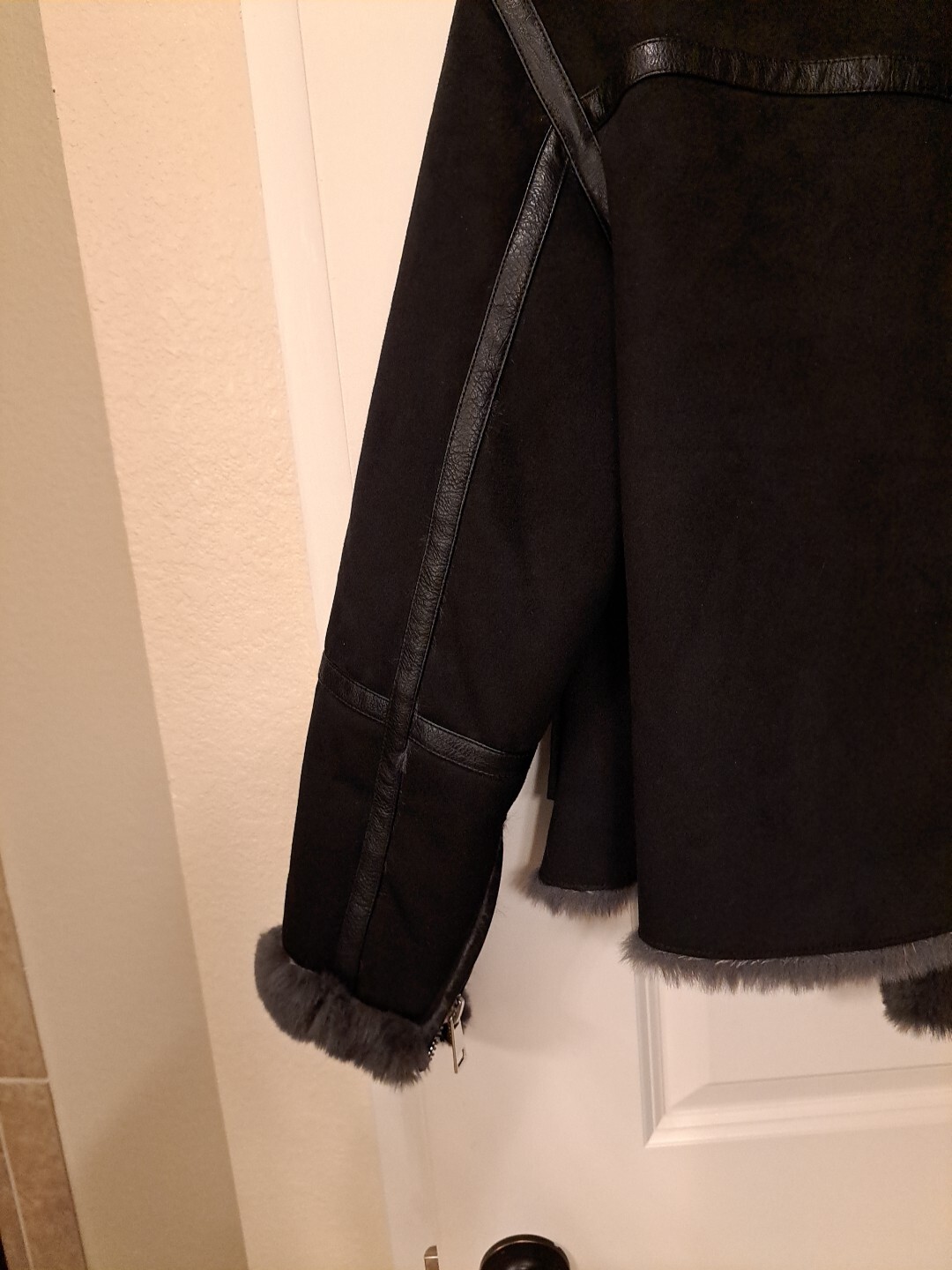 Zara Faux Fur Moto Jacket Black Size L Short EUC 100% Returns Accepted