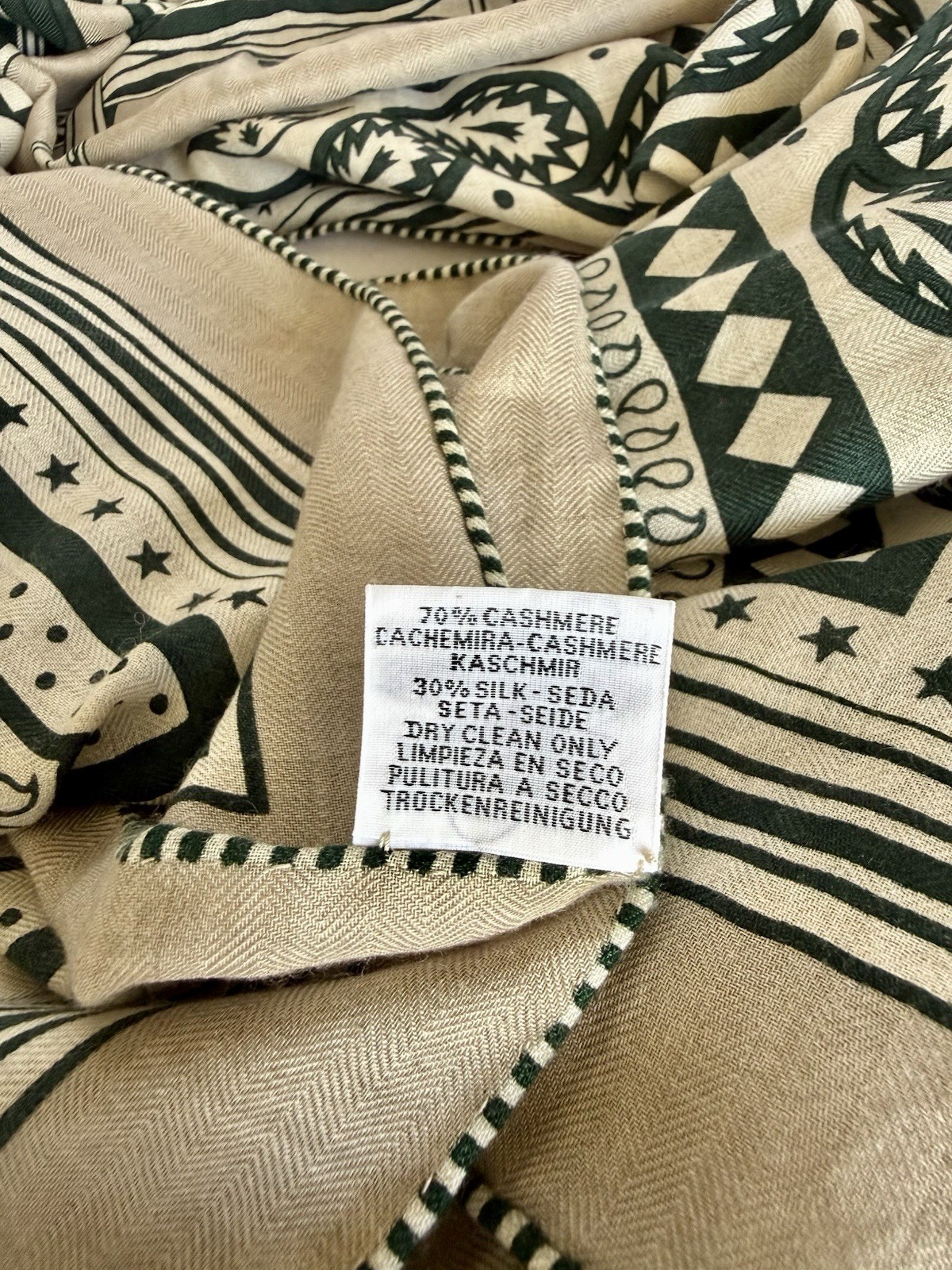 Hermès Women’s Les Roues de Phaeton Cashmere Silk Bandana Scarf Shawl 140×140
