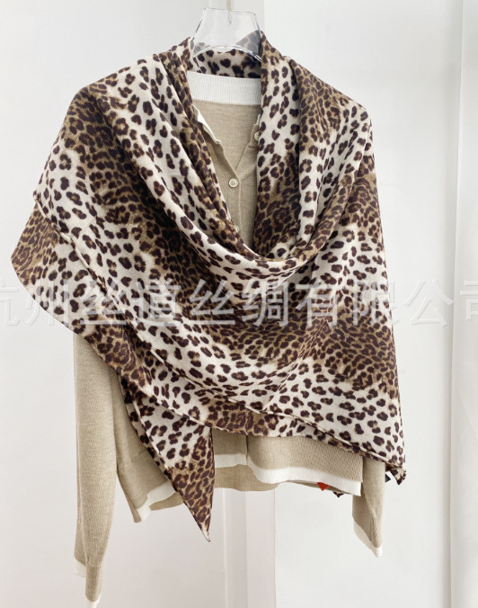70% Cashmere 30% Silk Neckerchief Shawl leopard Print Bandana Scarf 53” Wrap