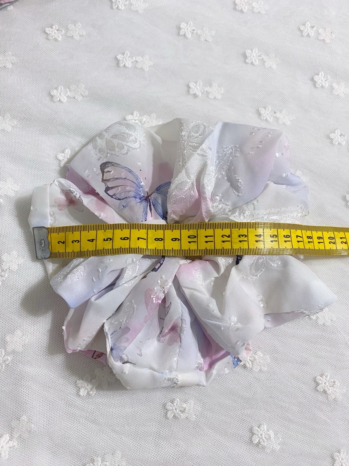 [US Seller] Random 4pcs Handmade Medium Large Size Classic Floral Hair Scrunchie