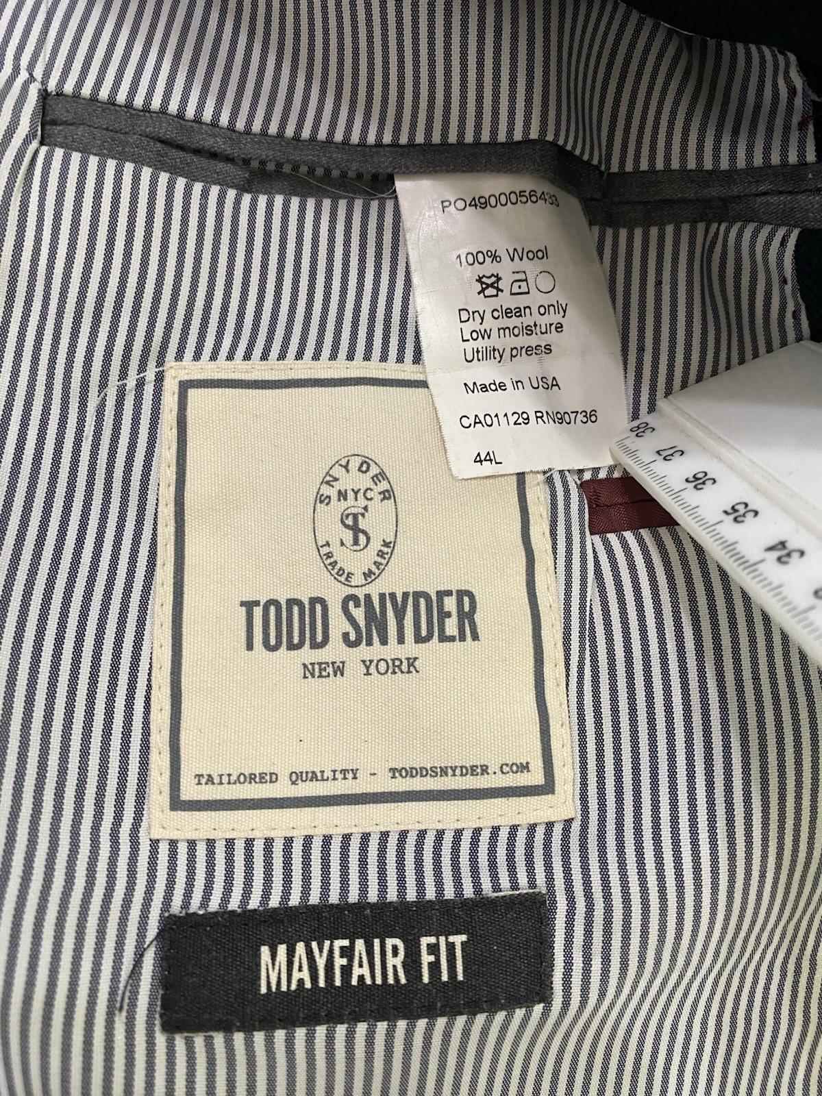 Men’s Todd Snyder Mayfair Fit 100% Wool Two Button Sport Coat Size 44L Worn Once