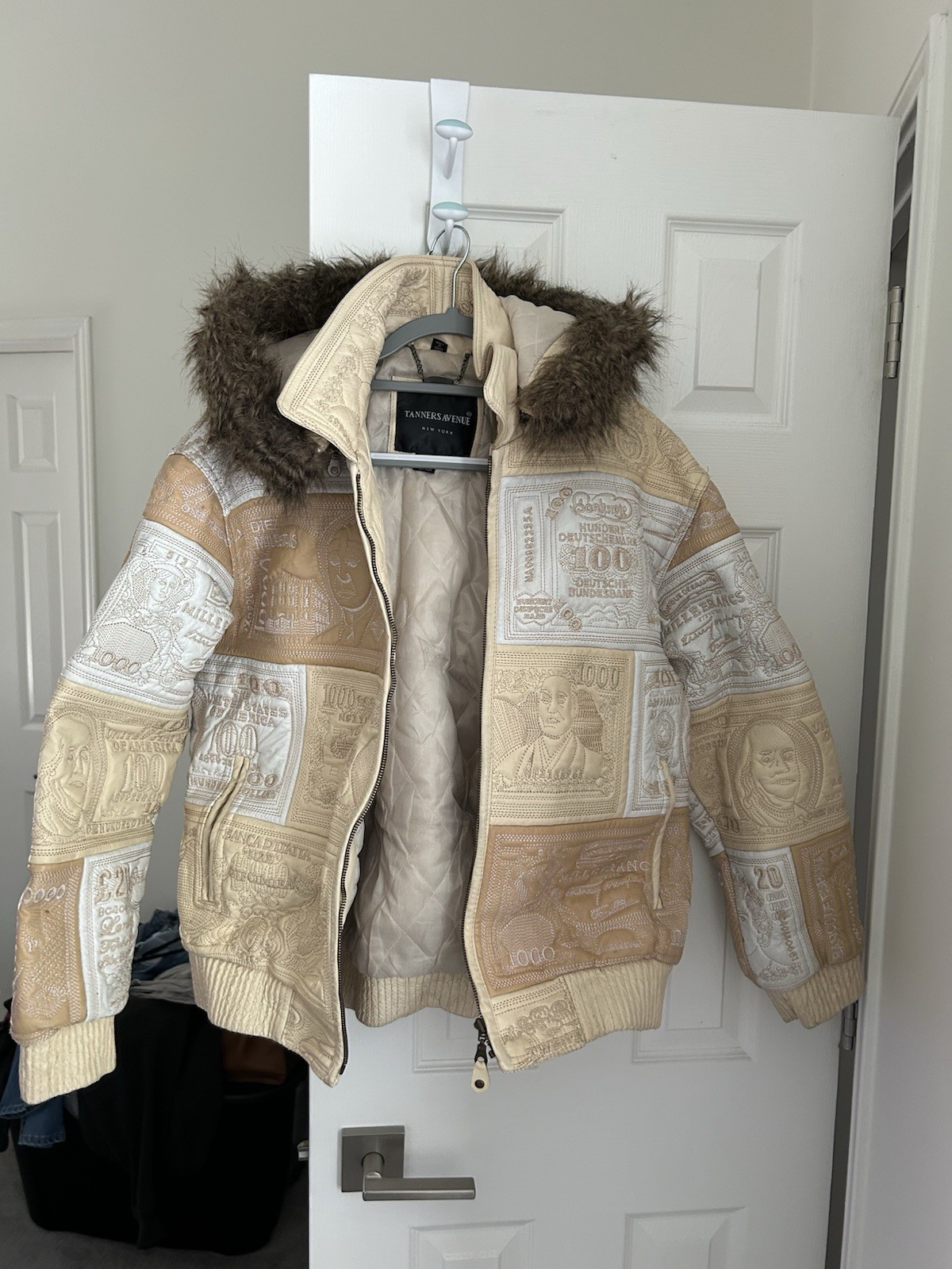 Tanners Avenue Men’s Leather Bomber Jacket Money Pattern Hood Faux Fur XL