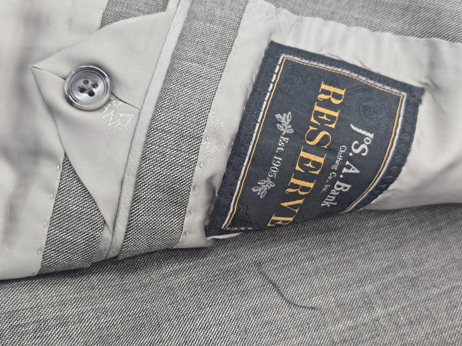 Jos. A. Bank Reserve Gray Worsted Wool 2-Piece Suit Tailored 44R 38W
