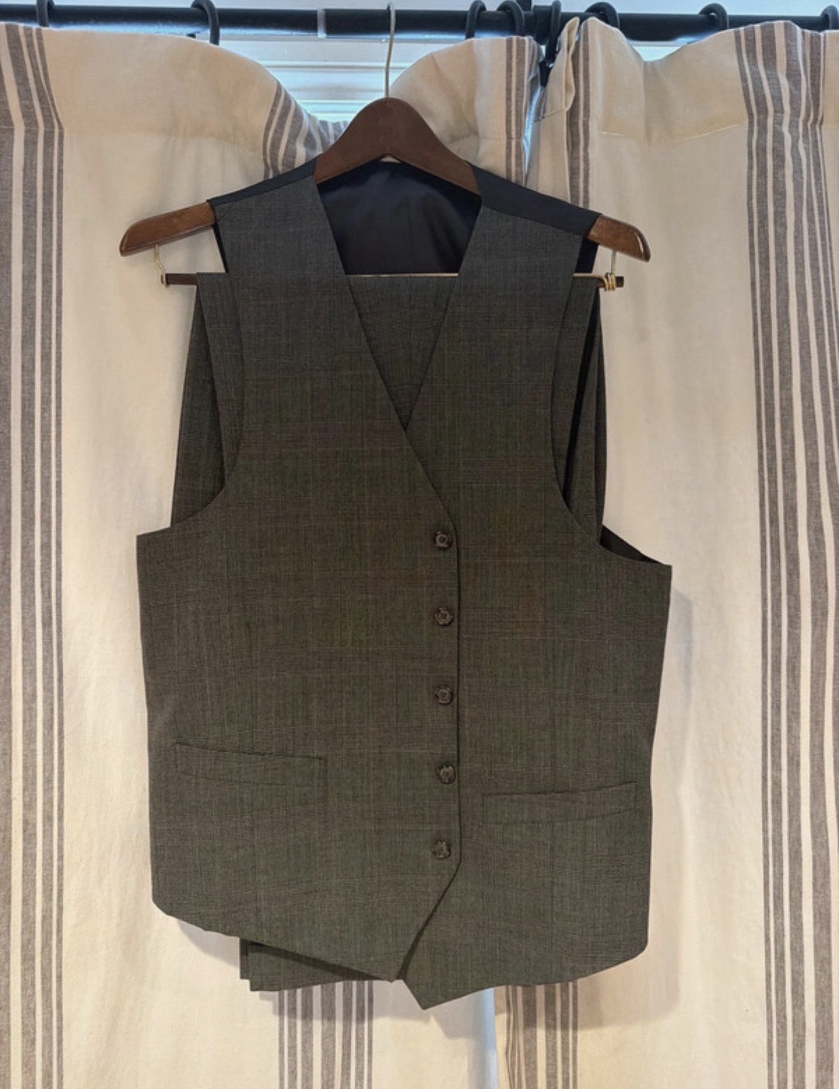 Jeffrey Banks Gray Check Wool Blend 3-Piece Suit 46R 2-Button 40×32
