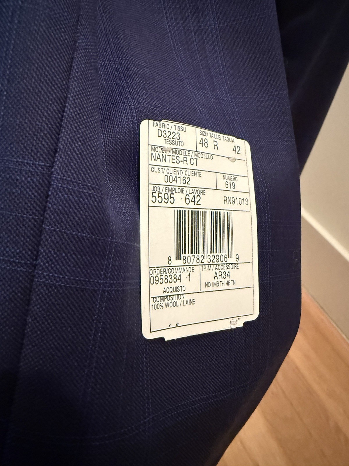 Cremieux Super 150s Wool Blue Plaid 2pc Suit 48R 42W 2-Button Vent