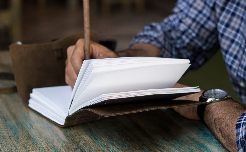 Handmade Leather Journal/Writing Notebook Diary Unlined Paper writing pad gift